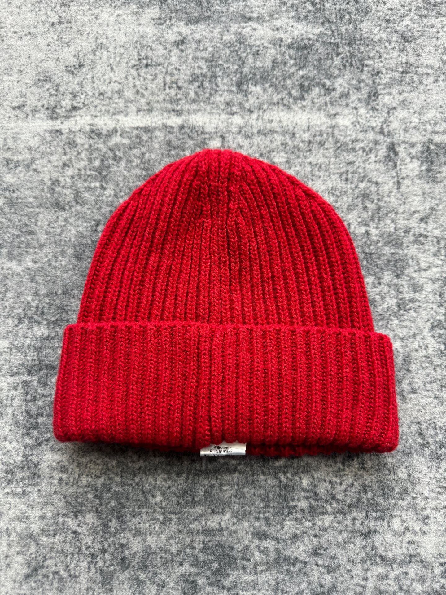 Chanel Chanel 25K Red Beaded Cashmere Beanie Size ONE SIZE - 2 Thumbnail