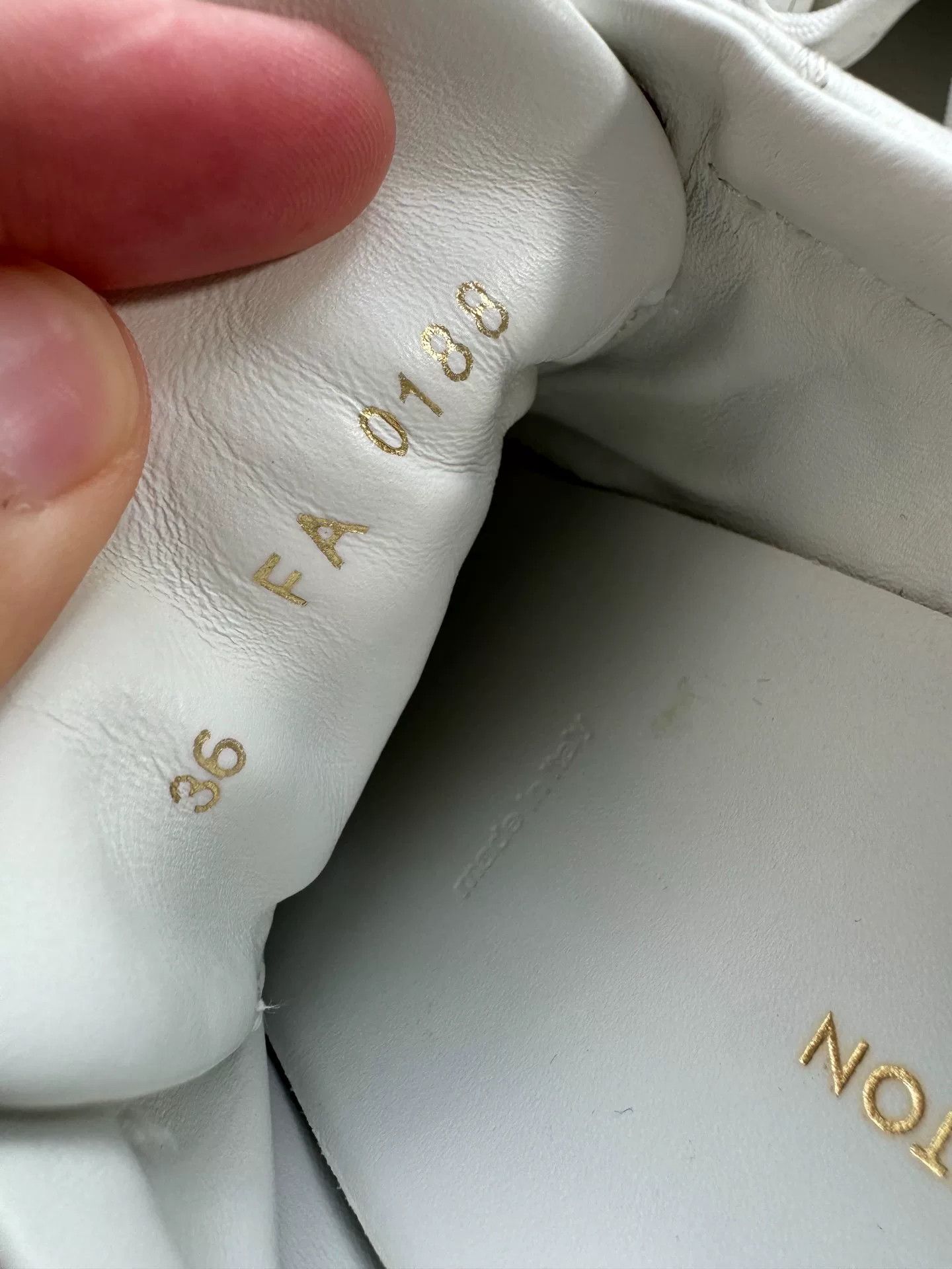 Louis Vuitton Louis Vuitton Gold Logo Platform Shoes Size US 5 / IT 35 - 7 Thumbnail