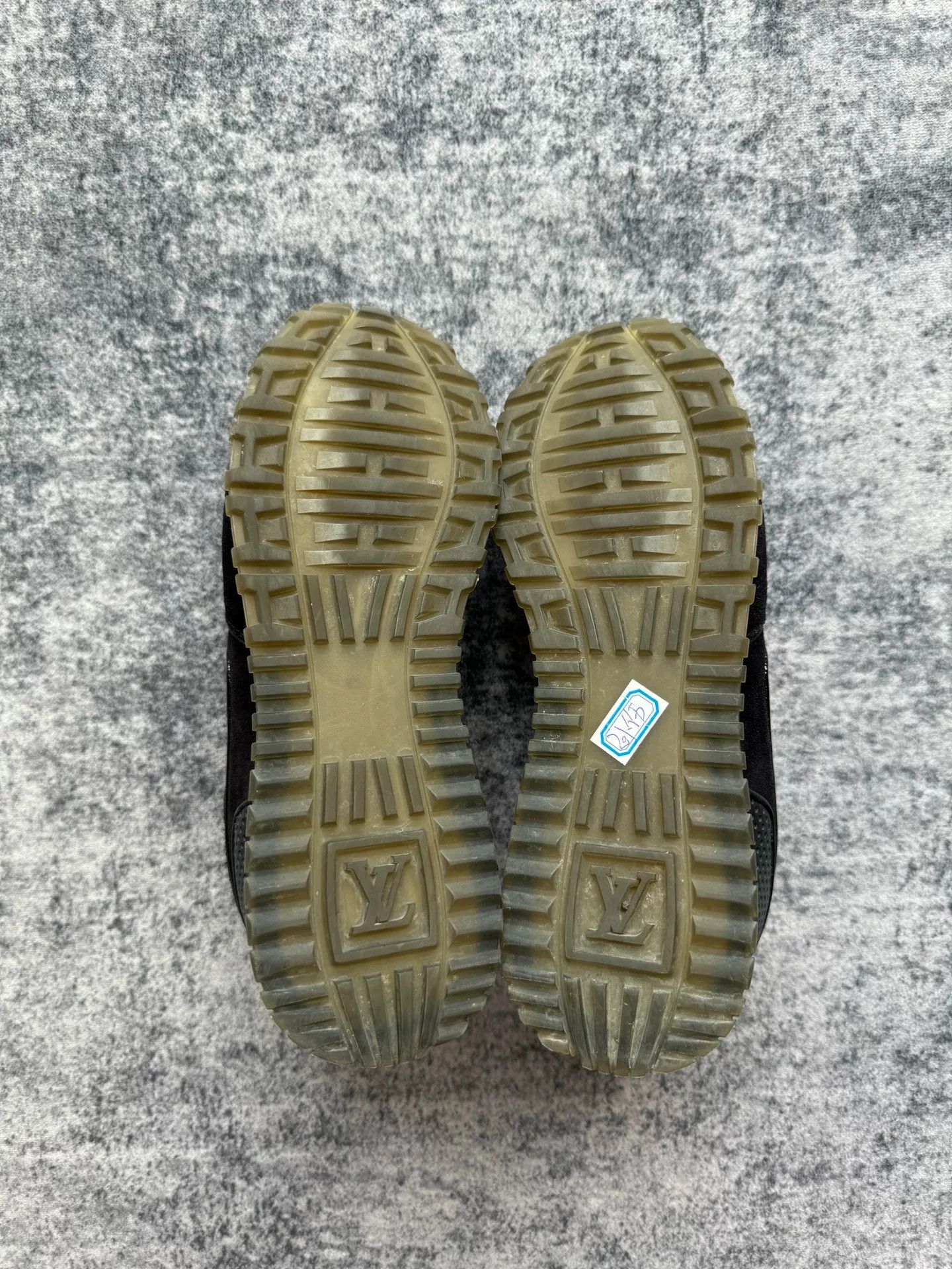 Louis Vuitton Louis Vuitton Black Gold Sneakers Size US 4.5 / IT 34.5 - 7 Thumbnail