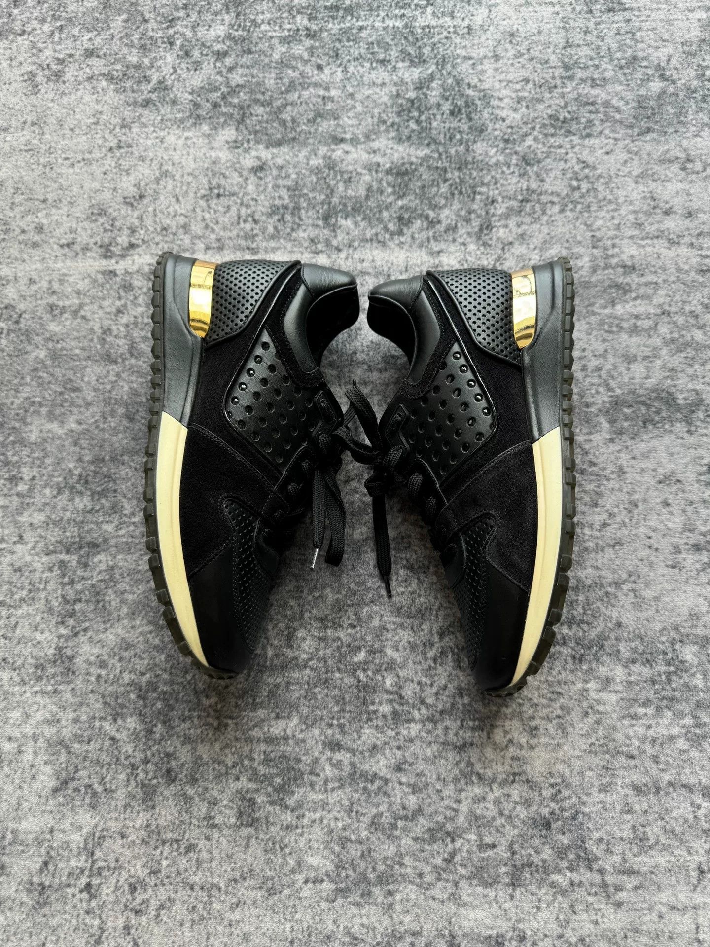 Louis Vuitton Louis Vuitton Black Gold Sneakers Size US 4.5 / IT 34.5 - 4 Thumbnail