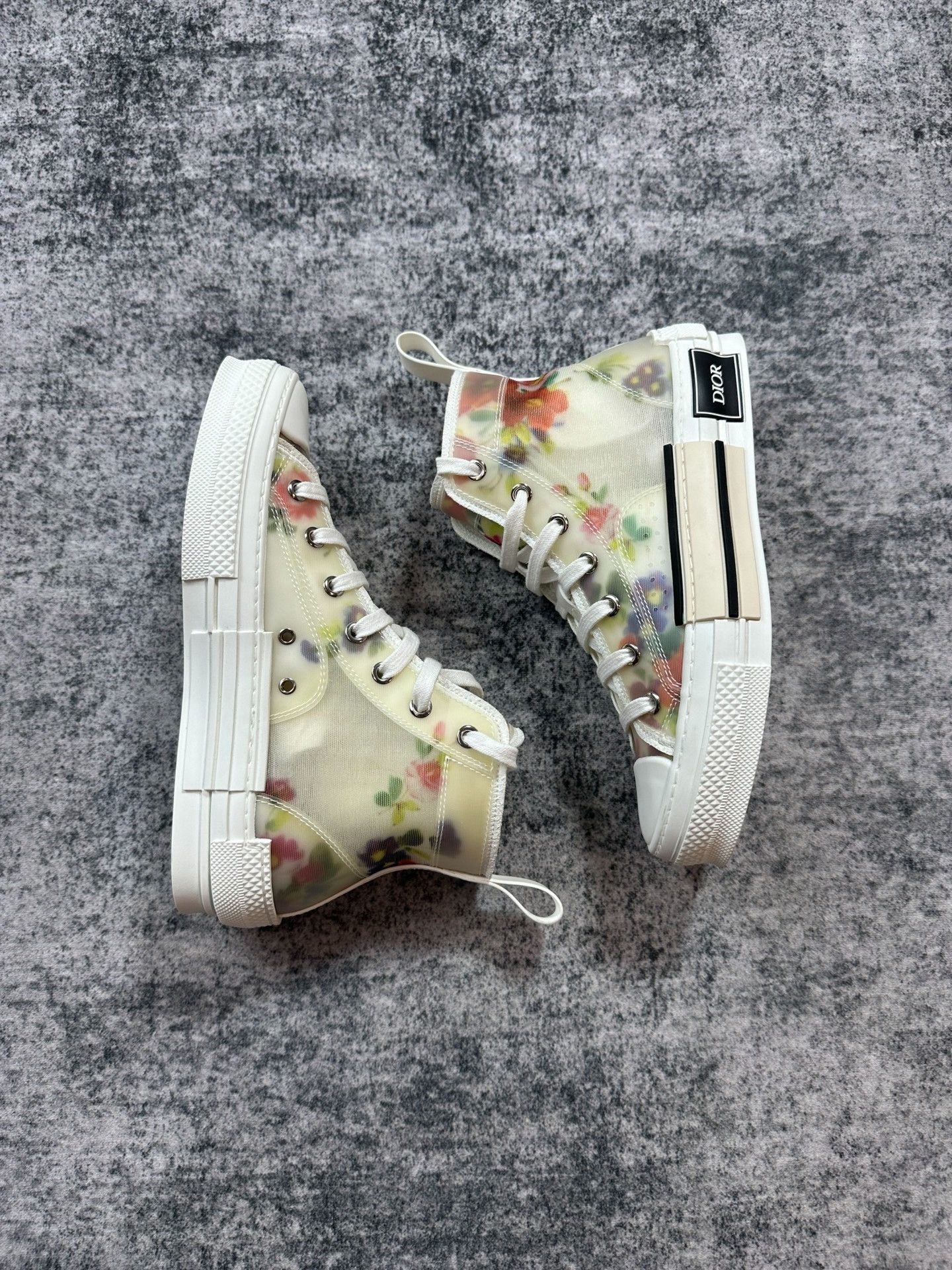 Dior Dior B23 Floral High-Top Sneakers Size US 5 / IT 35 - 2 Thumbnail