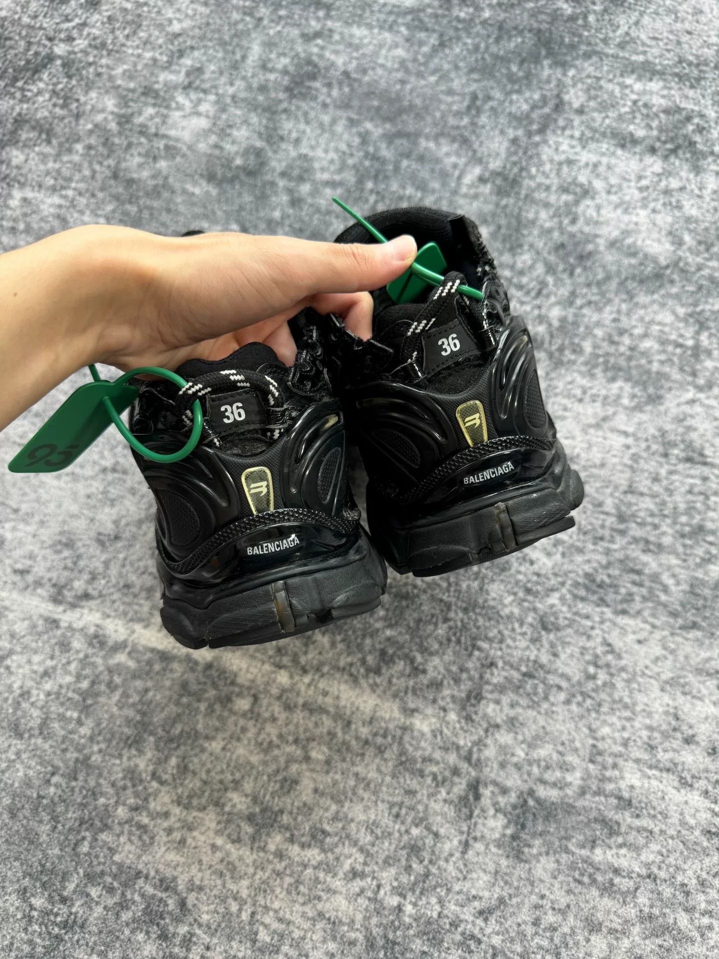 Balenciaga Balenciaga Black Distressed Runner Sneakers Size US 5 / IT 35 - 5 Thumbnail