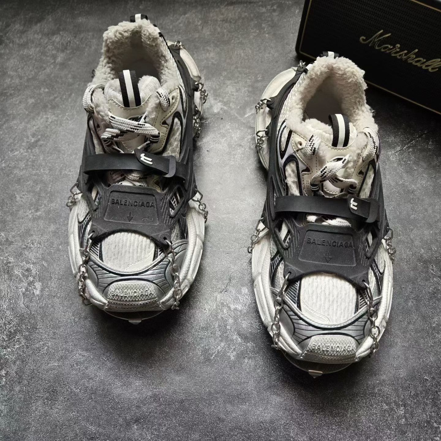 Balenciaga Balenciaga 3XL Ski Crampon Chain Fleece Dad Shoes Size US 9 / EU 42 - 2 Thumbnail