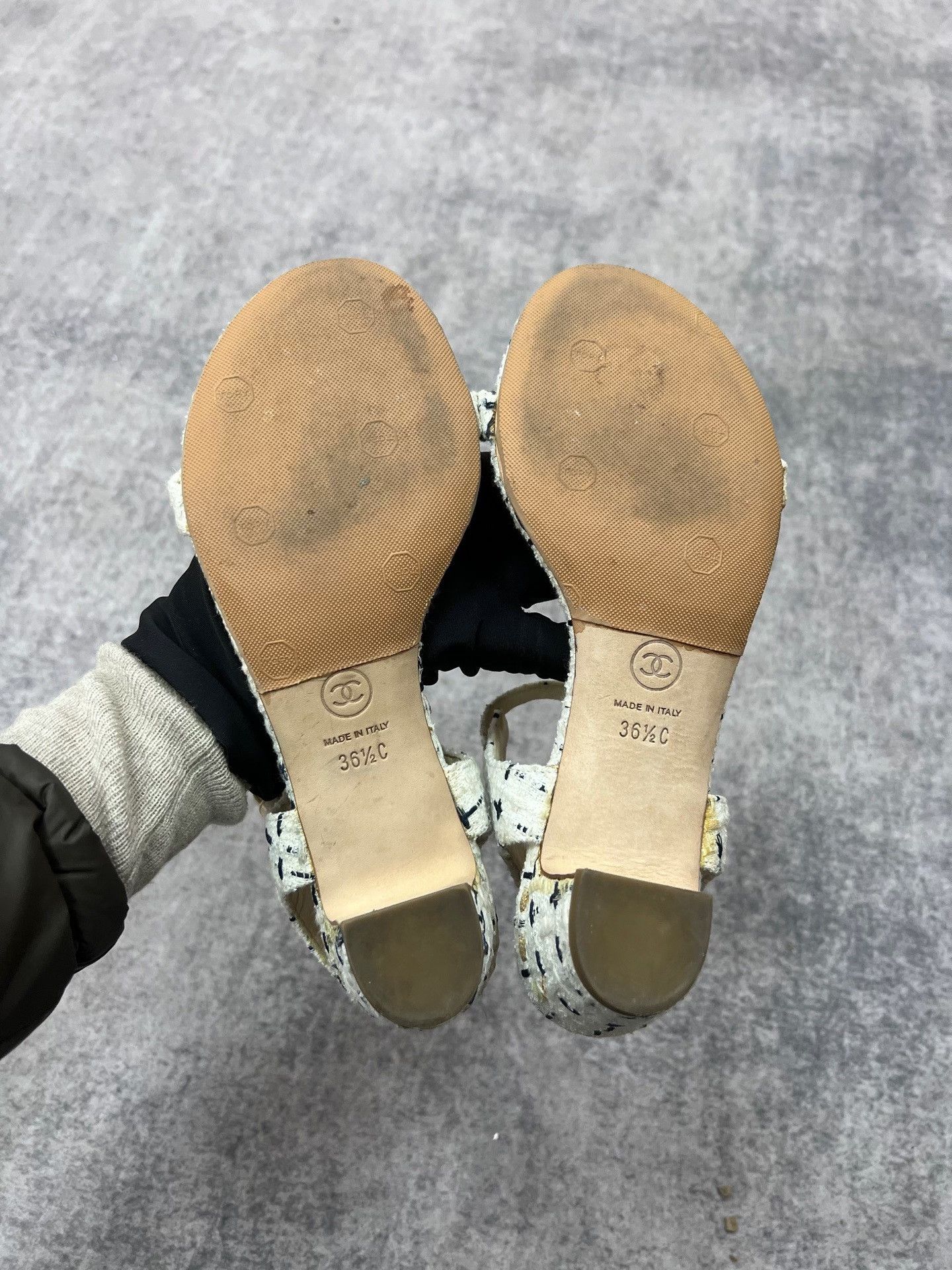 Chanel Chanel Chain Sandals Size US 5.5 / IT 35.5 - 6 Thumbnail