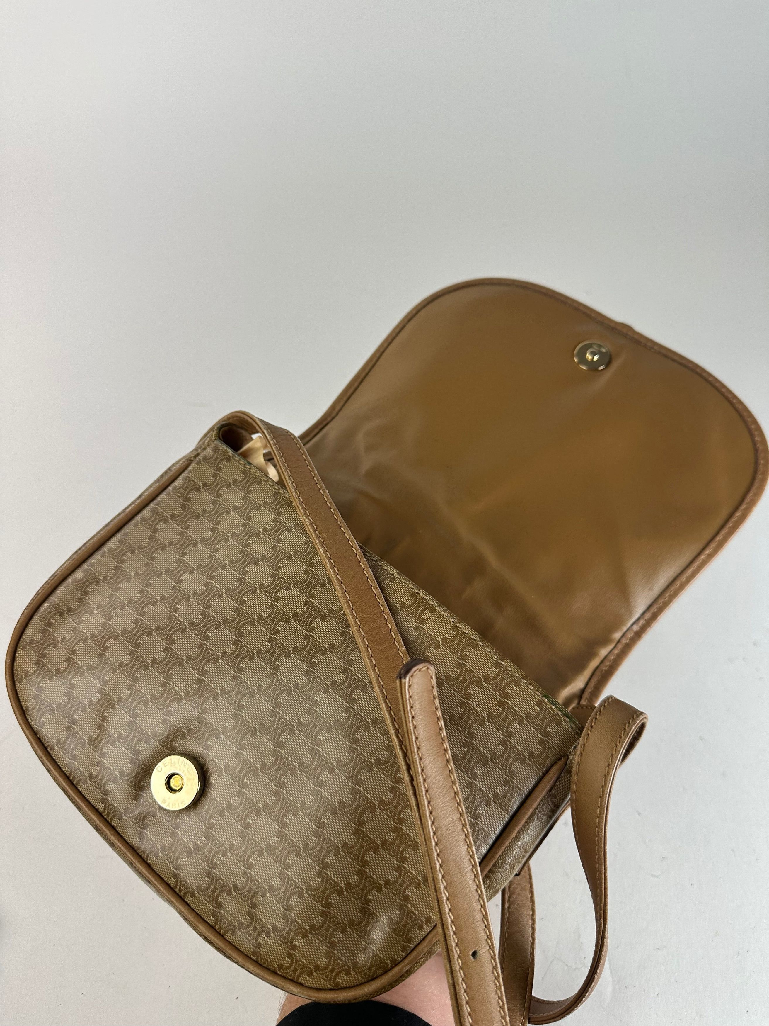 Celine Vintage Paris Triomphe Monogram leather Shoulder Bag Beige G Size ONE SIZE - 8 Thumbnail