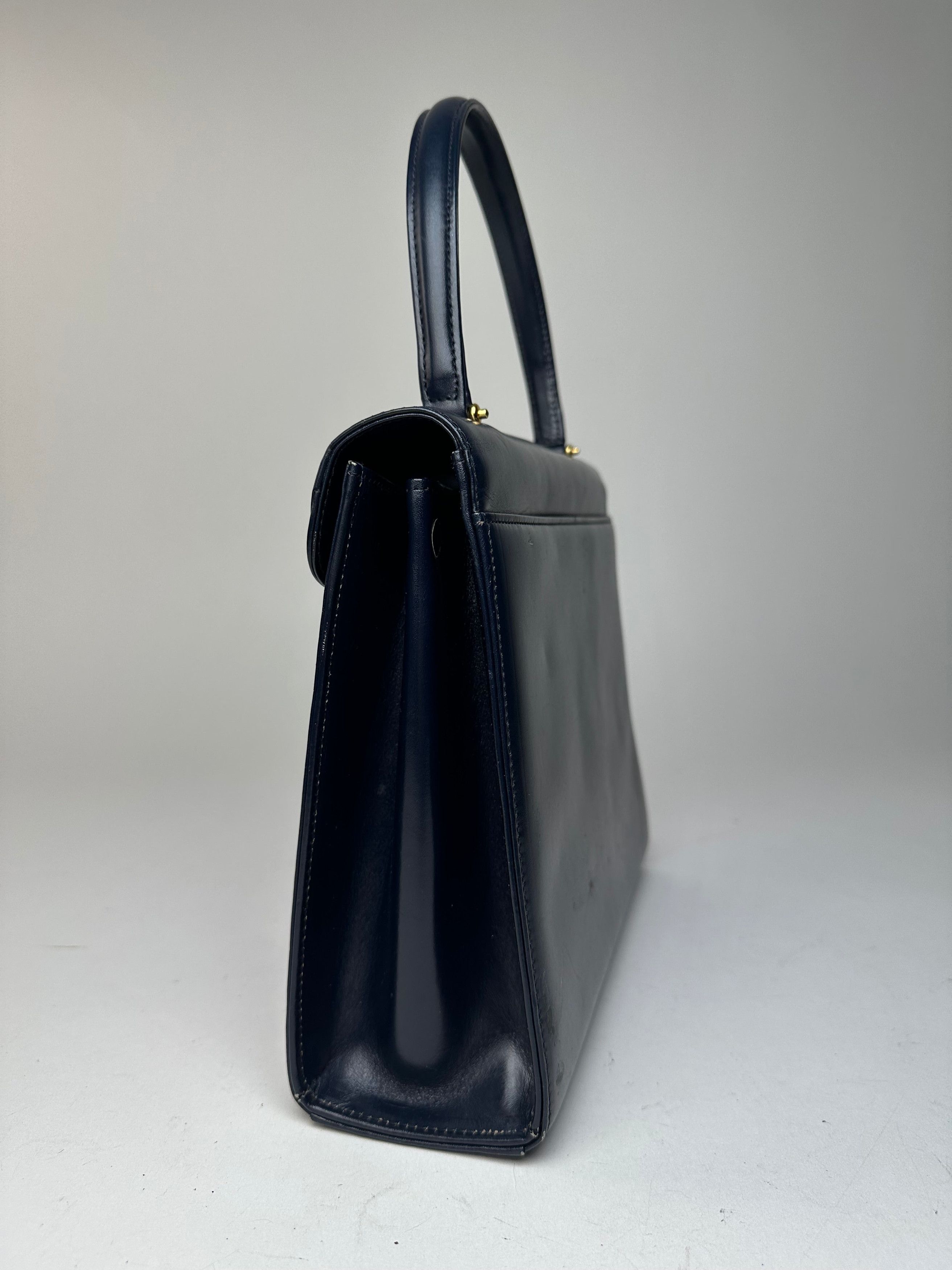 Givenchy Vintage Leather Handbag Navy Size ONE SIZE - 3 Thumbnail
