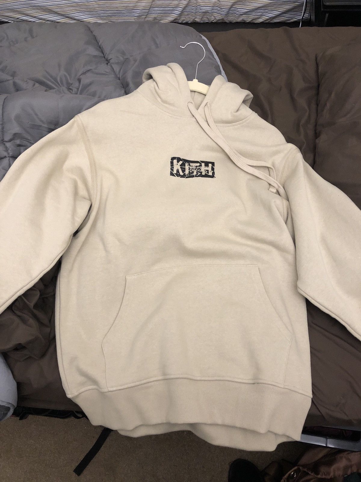 Kith splintered hot sale logo hoodie