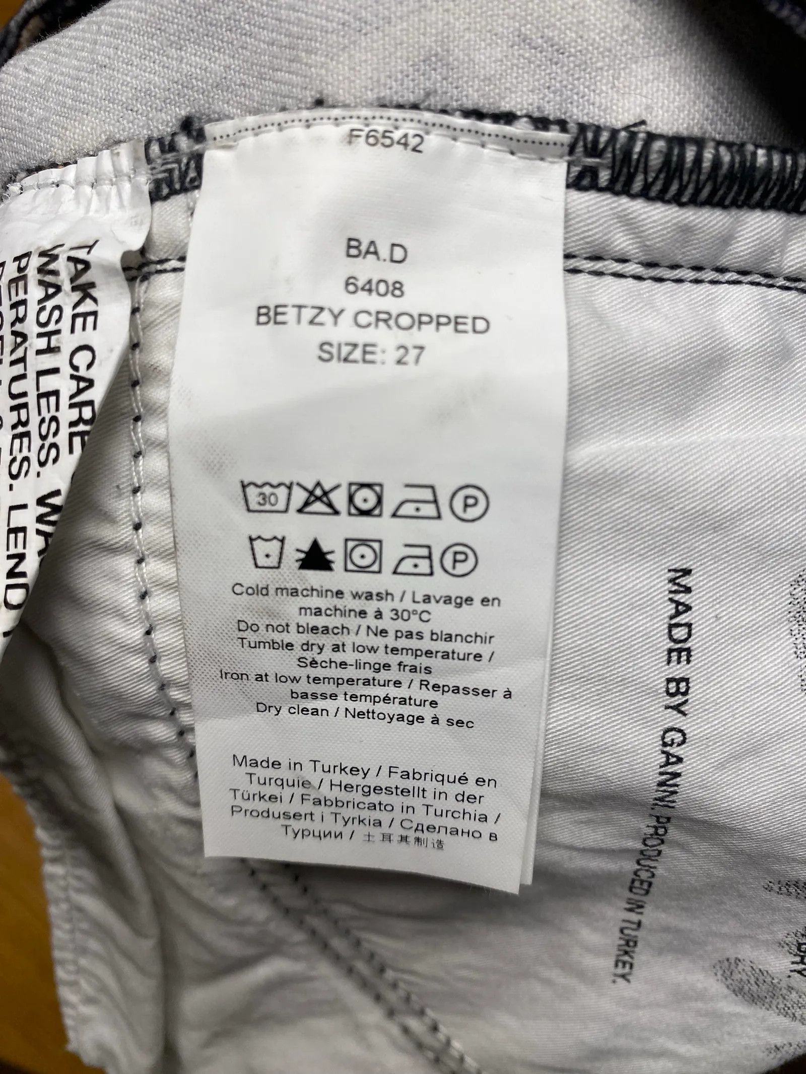 Ganni Ganni Betzy cropped Jeans Size 27" / US 4 / IT 40 - 3 Thumbnail