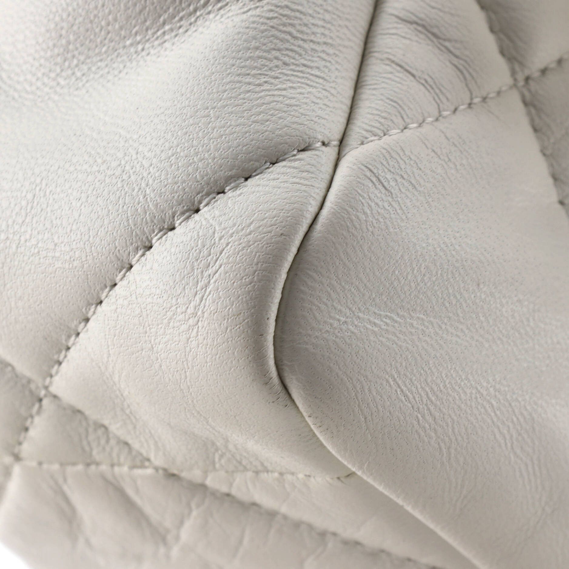 Chanel 19 Flap Bag Size ONE SIZE - 7 Thumbnail