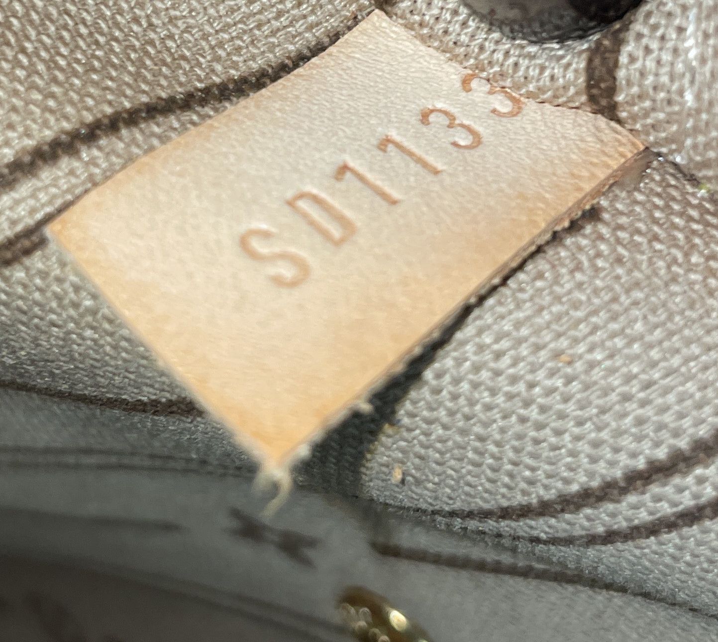 Louis Vuitton Neverfull Tote Size ONE SIZE - 9 Thumbnail