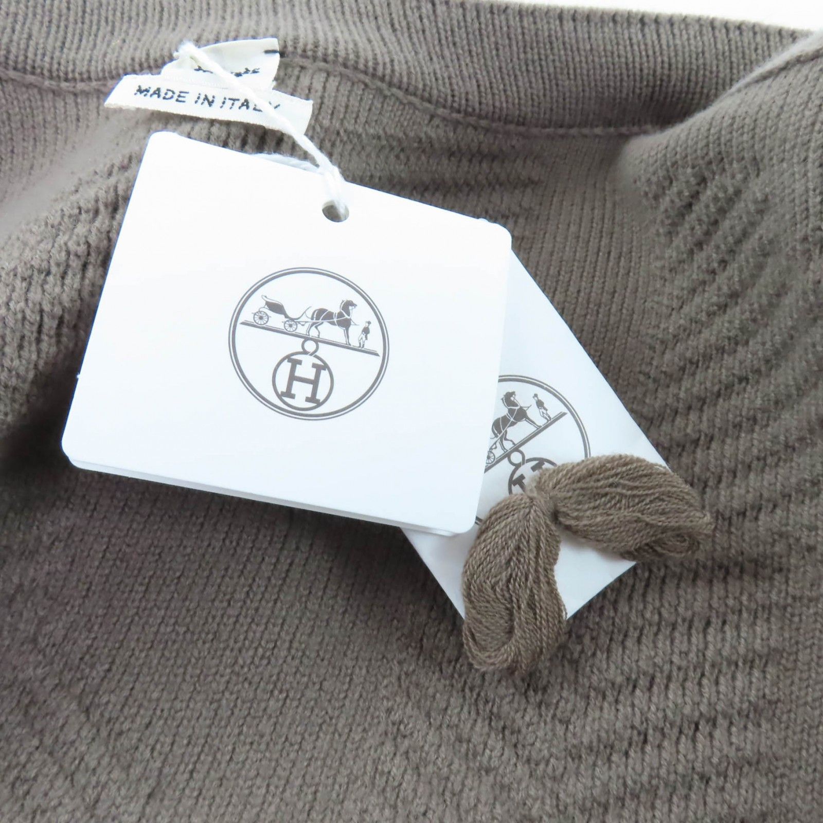 Hermes Hermes Hermès H motif logo Wool Poncho Coat 34 Textile Outerwear DUTY FREE for USA Size ONE SIZE - 11 Thumbnail