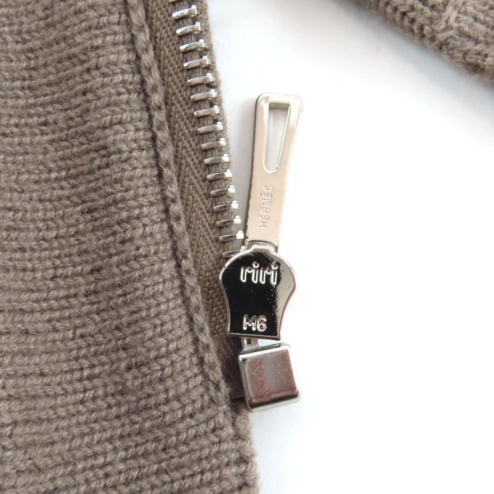 Hermes Hermes Hermès H motif logo Wool Poncho Coat 34 Textile Outerwear DUTY FREE for USA Size ONE SIZE - 8 Thumbnail