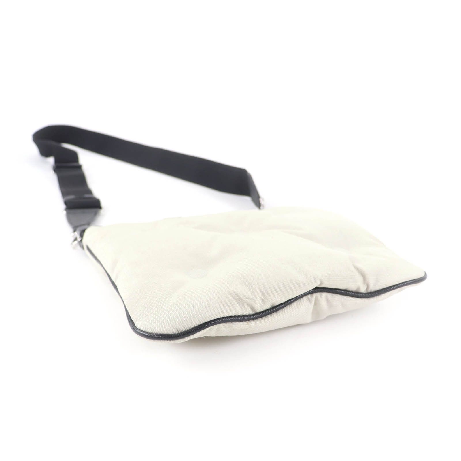 Maison Margiela Maison Margiela Maison Margiela 11 Glam Slam Sport Shoulder Bag Others Shoulder Bag SB2WG0008 DUTY FREE for USA Size ONE SIZE - 3 Thumbnail