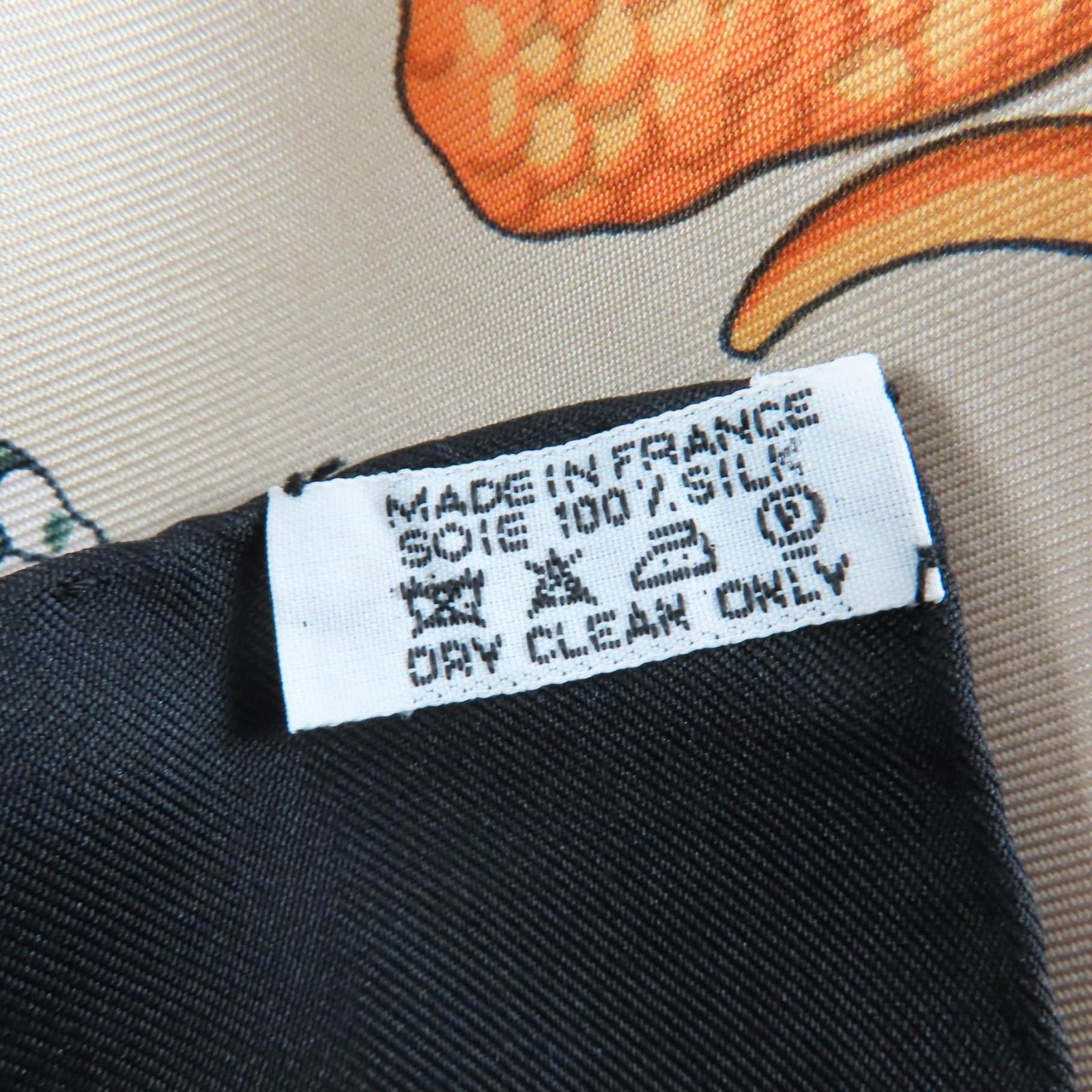 Hermes Hermes Hermès LE TRIOMPHE DU PALADIN Silk Scarf Textile Scarf DUTY FREE for USA Size ONE SIZE - 10 Thumbnail