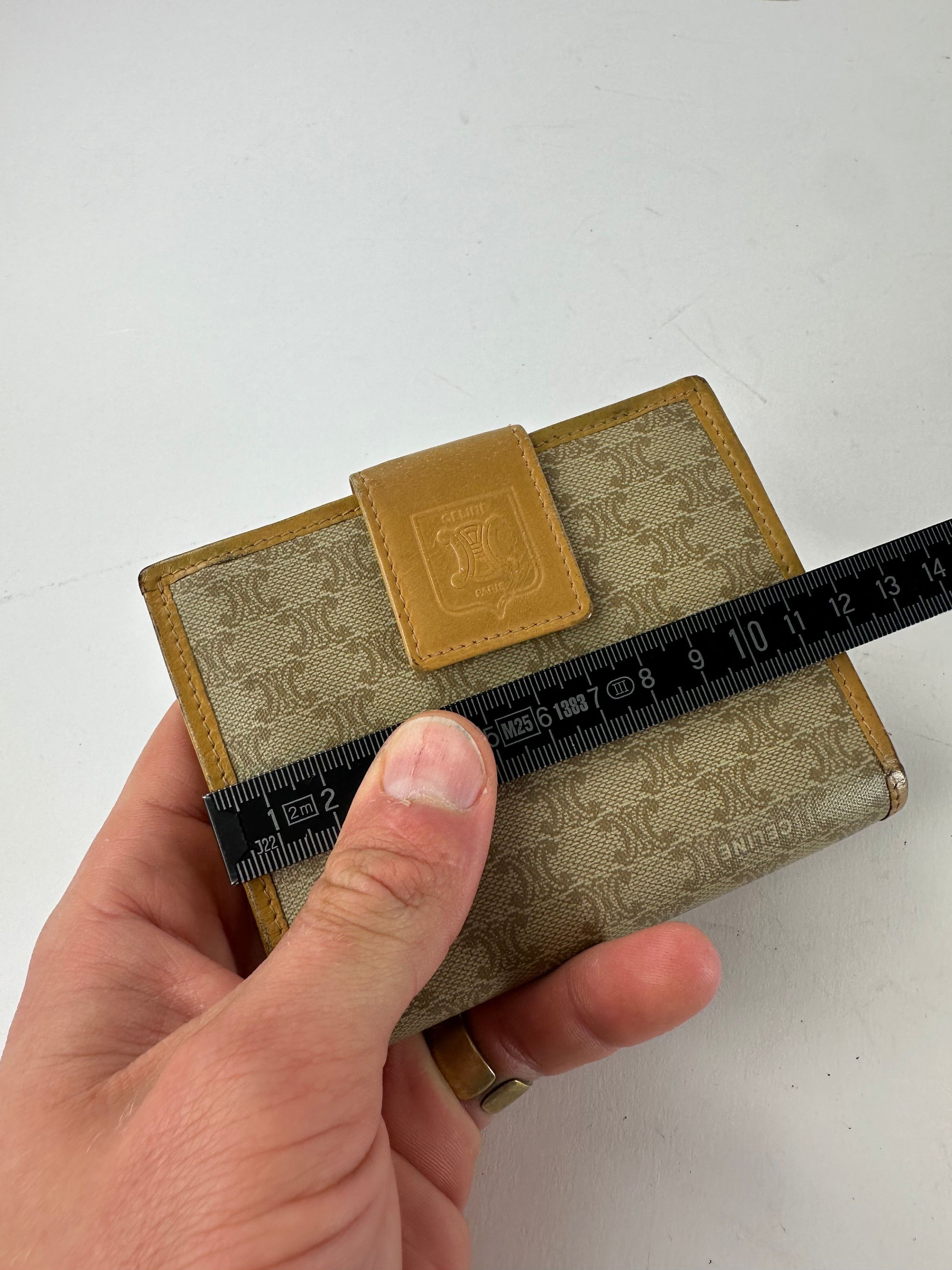 Celine Vintage Paris Triomphe Leather Wallet Beige Brown Size ONE SIZE - 8 Thumbnail