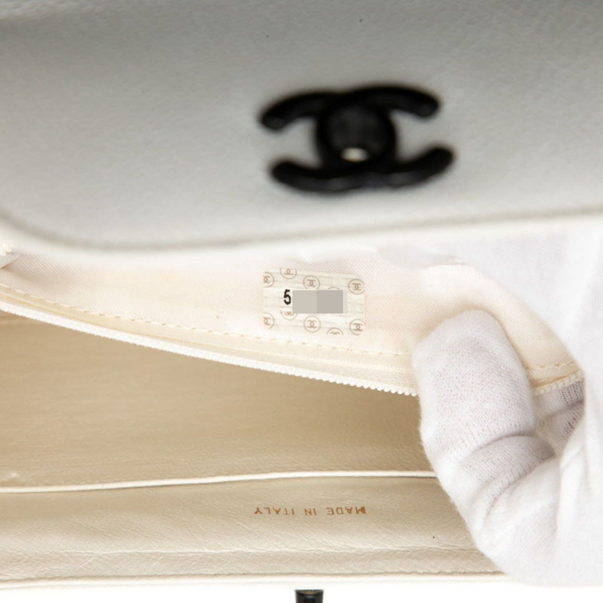 Chanel CHANEL Coco Mark Handbag White Leather Women's Size ONE SIZE - 7 Thumbnail