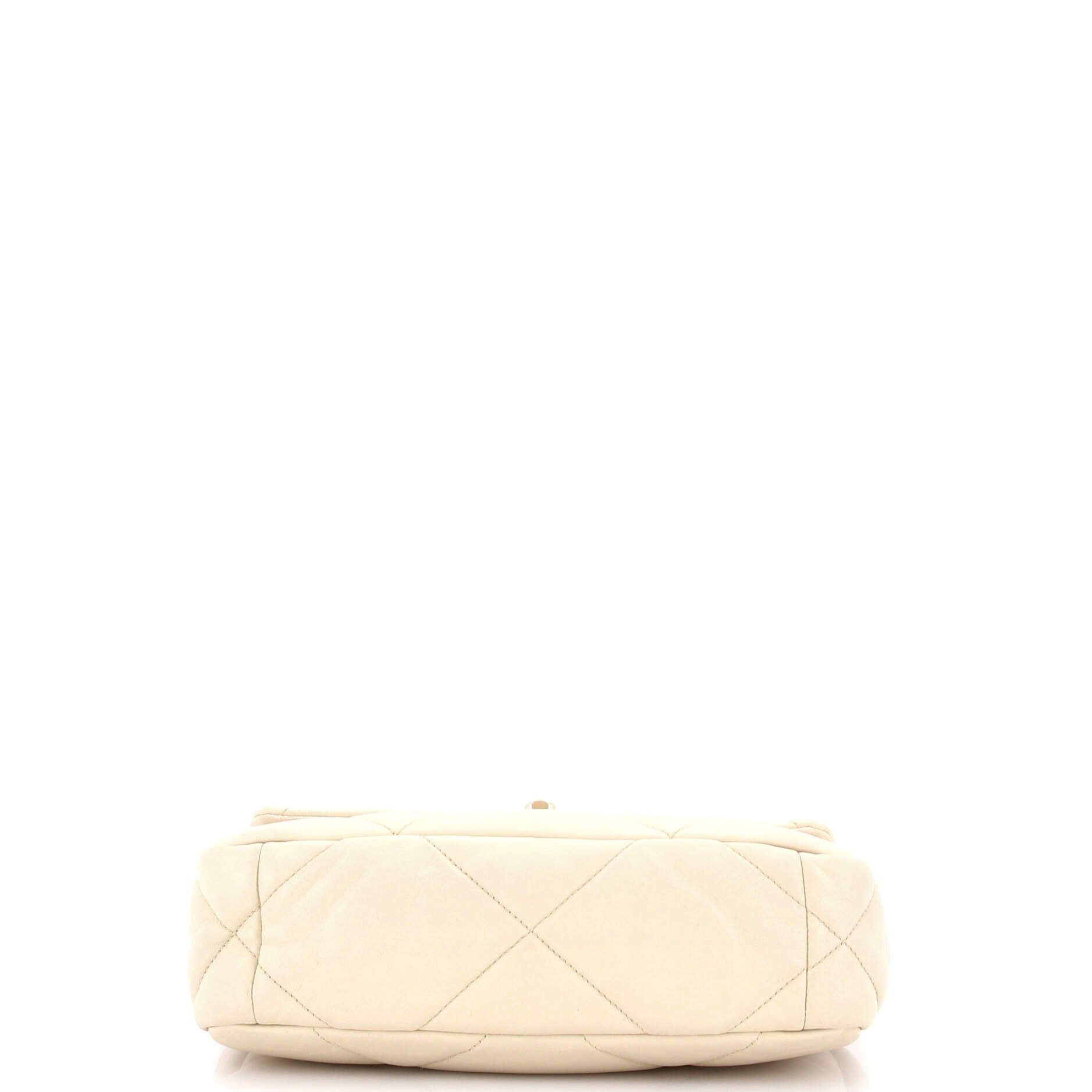 Chanel 19 Flap Bag Size ONE SIZE - 4 Thumbnail