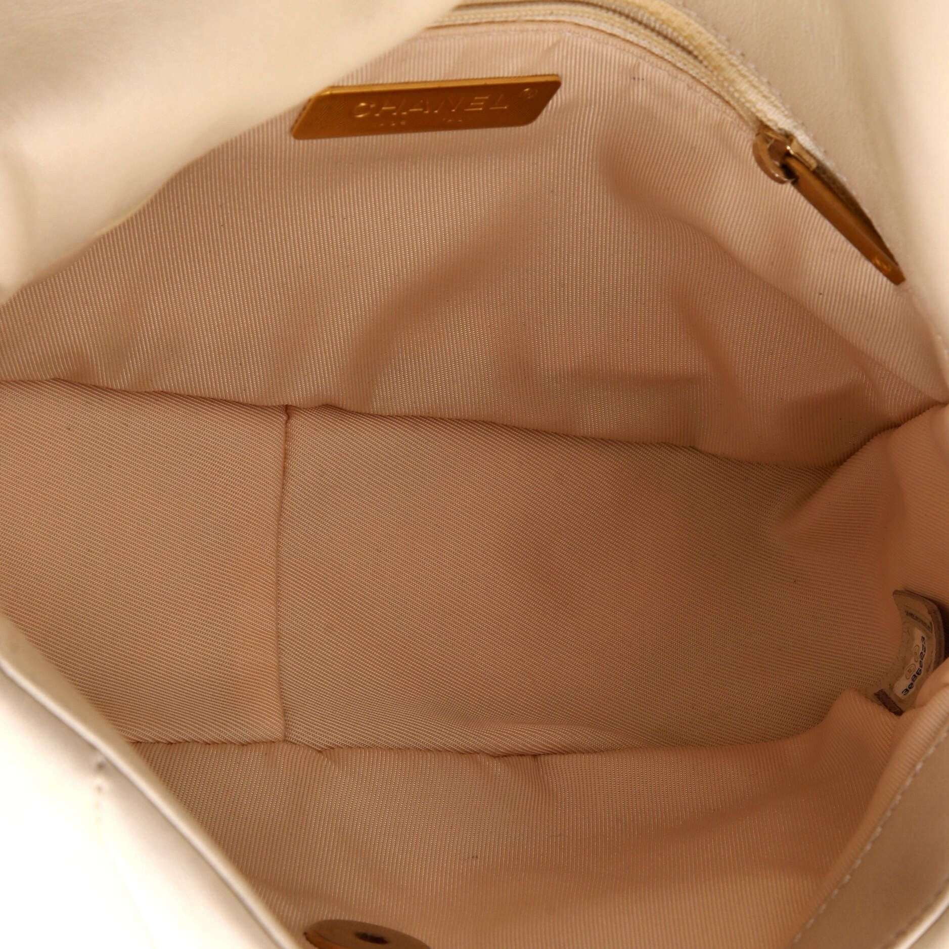Chanel 19 Flap Bag Size ONE SIZE - 5 Thumbnail