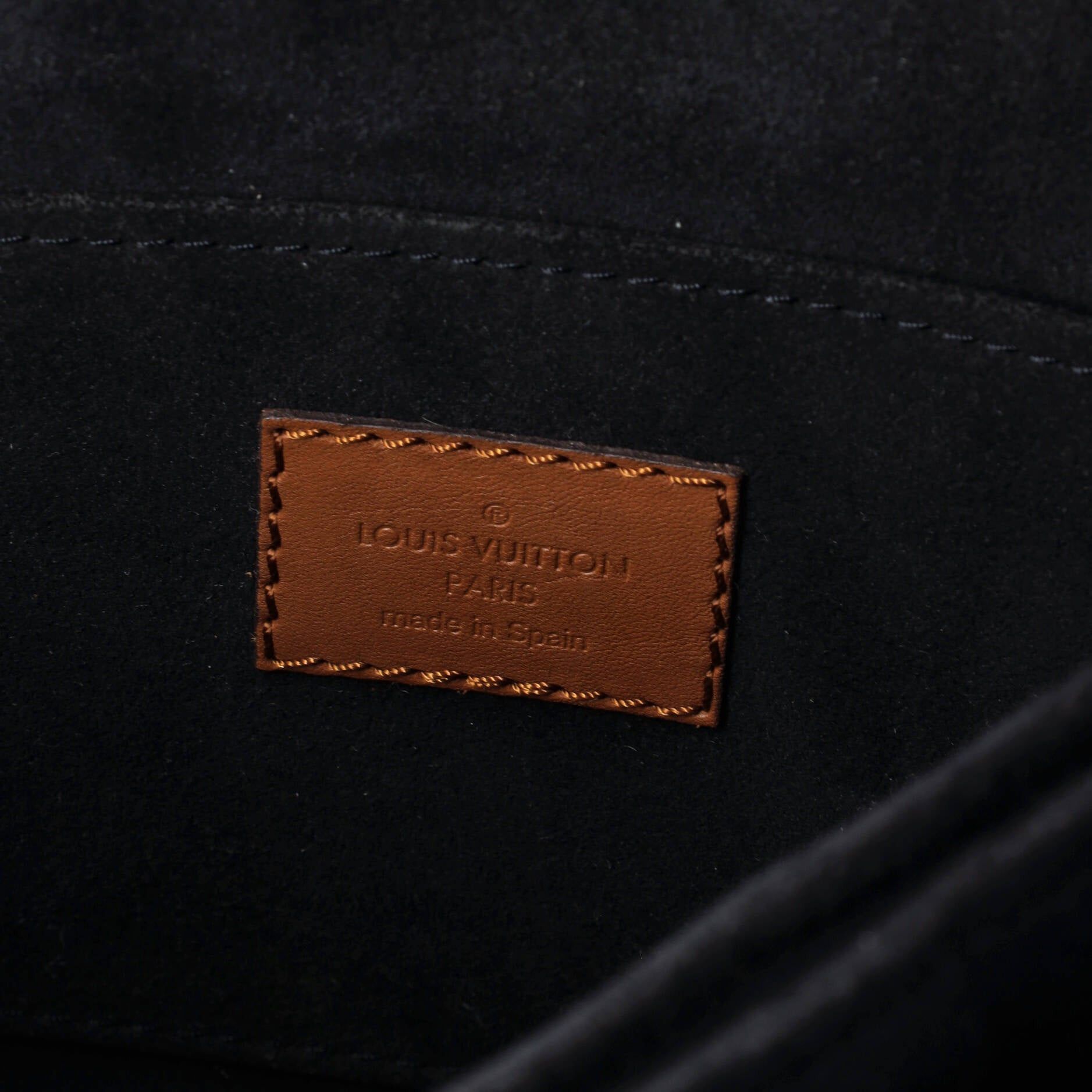 Louis Vuitton Dauphine Shoulder Bag Size ONE SIZE - 7 Thumbnail
