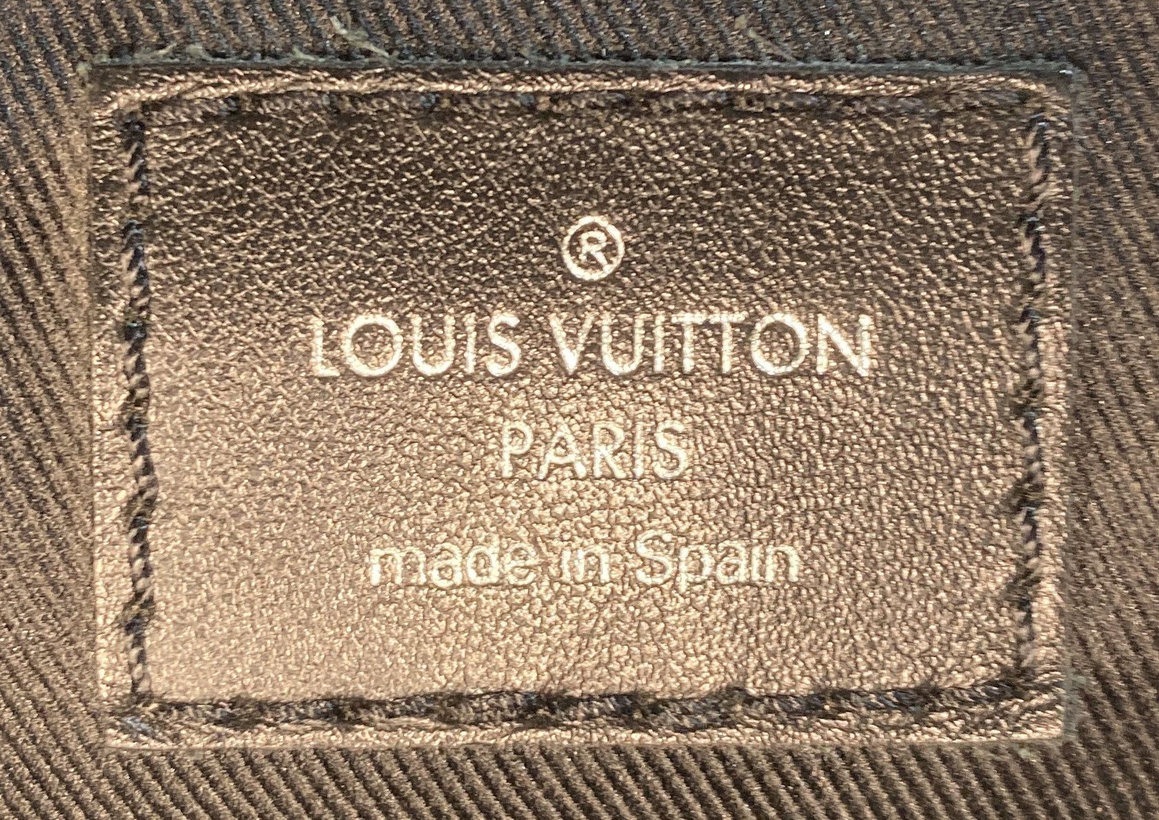 Louis Vuitton District Messenger Bag Size ONE SIZE - 9 Thumbnail