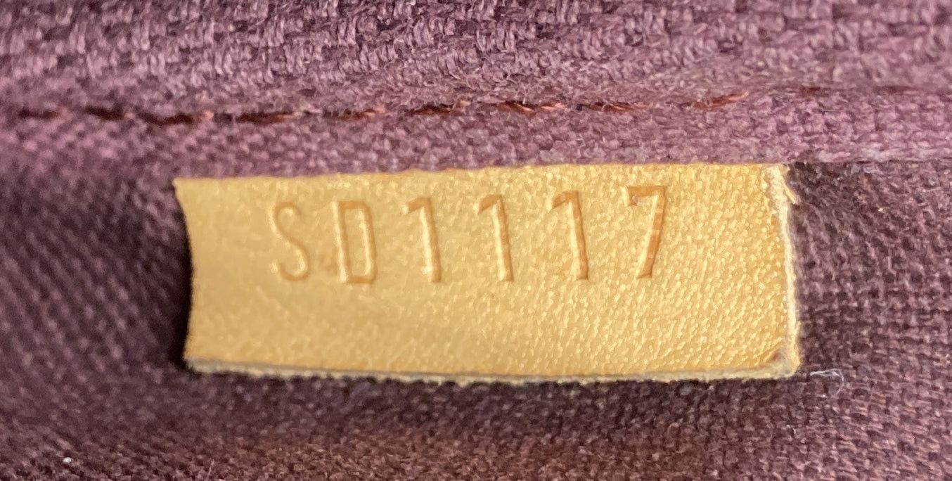 Louis Vuitton Favorite Handbag Size ONE SIZE - 9 Thumbnail