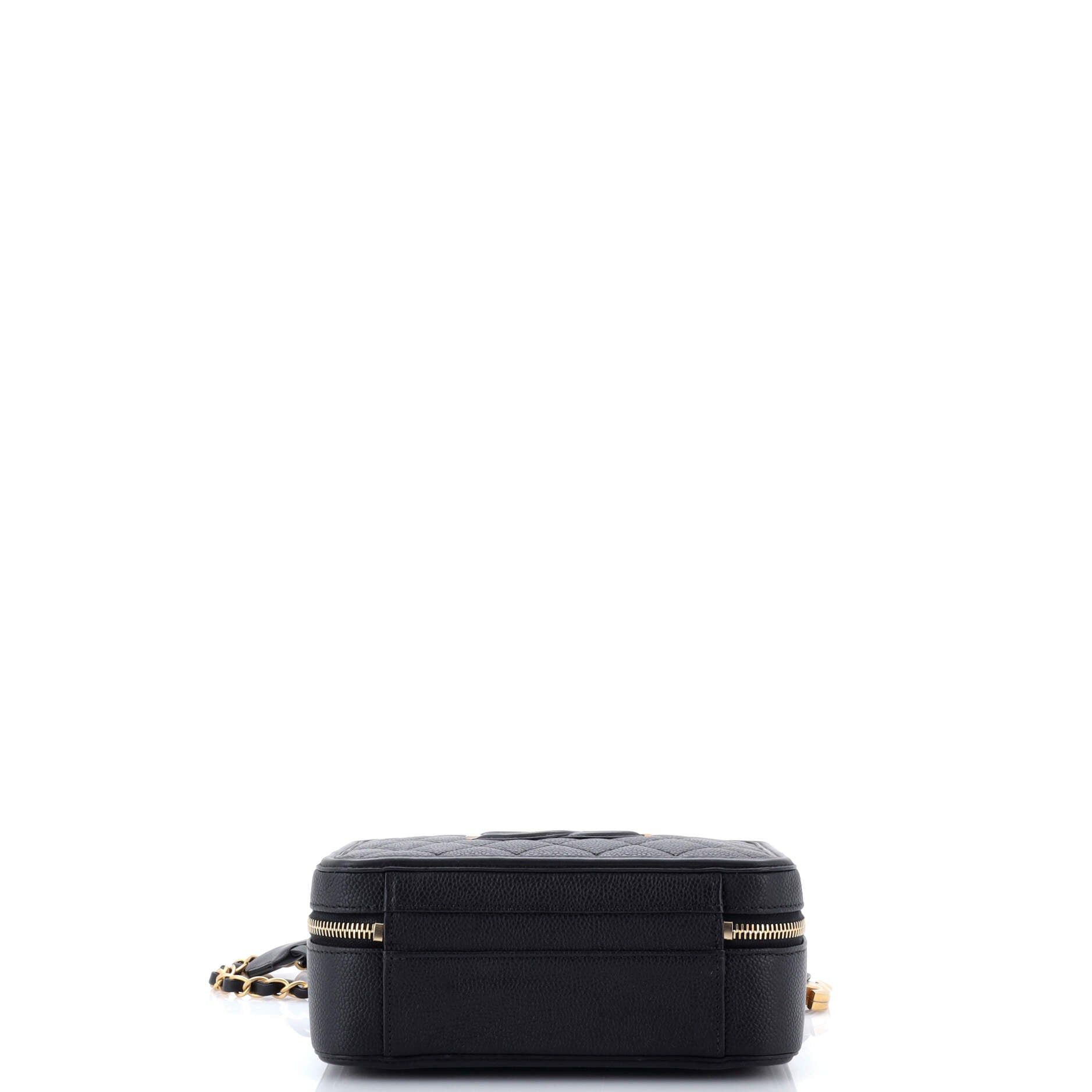 Chanel Filigree Vanity Case Size ONE SIZE - 4 Thumbnail