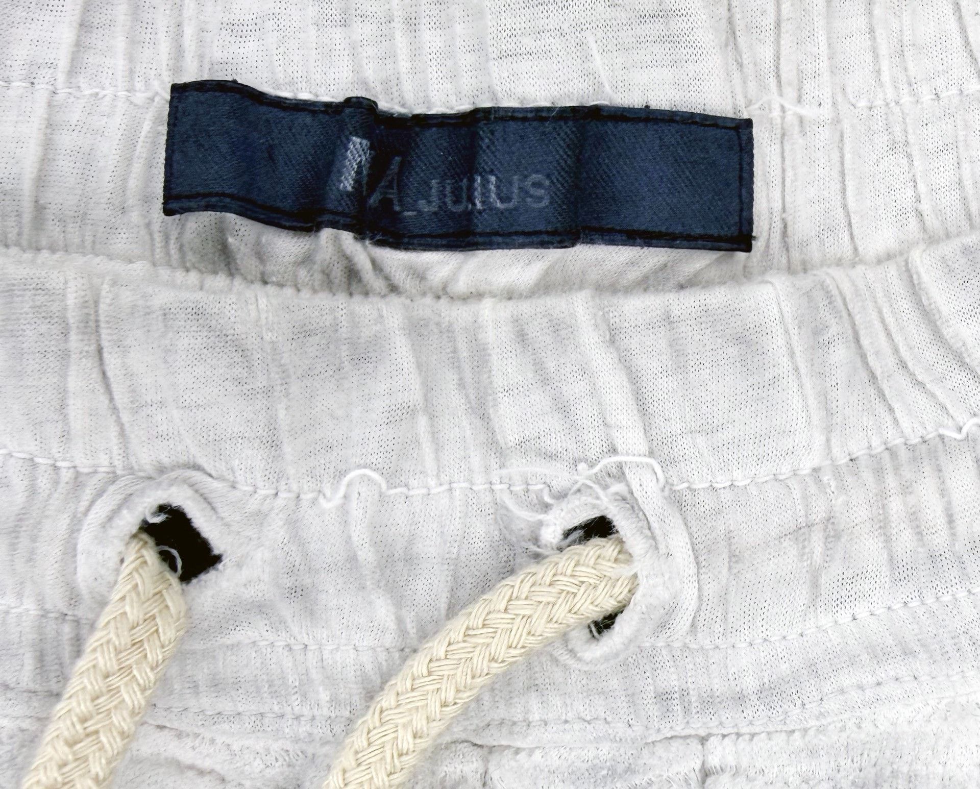 Japanese Brand JULIUS_7 MA_Julius Drawstring Cargo Pants Size US 34 / EU 50 - 7 Thumbnail