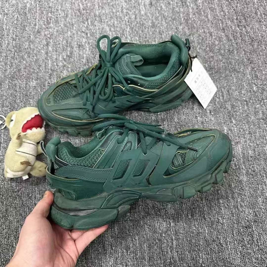 Japanese Brand Balenciaga Track Size 42 Green Size US 9 / EU 42 - 3 Thumbnail