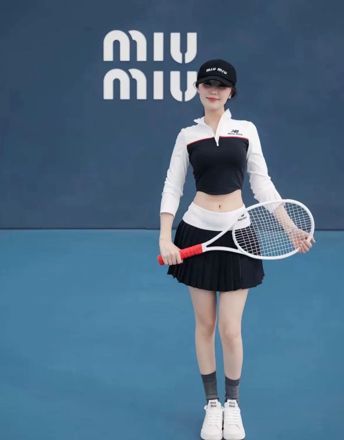Japanese Brand Miu Miu & New Balance Sport Cropped Top Size S / US 4 / IT 40 - 7 Thumbnail