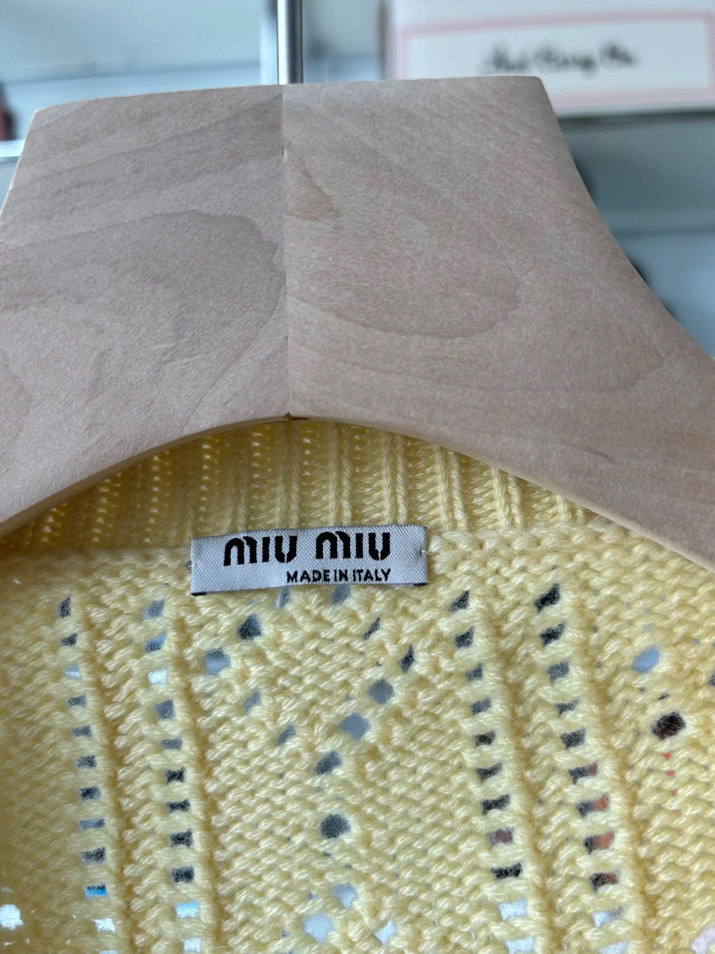 Miu Miu MiuMiu Crystal Decorated Cashmere Cardigan Size XS / US 0-2 / IT 36-38 - 5 Thumbnail