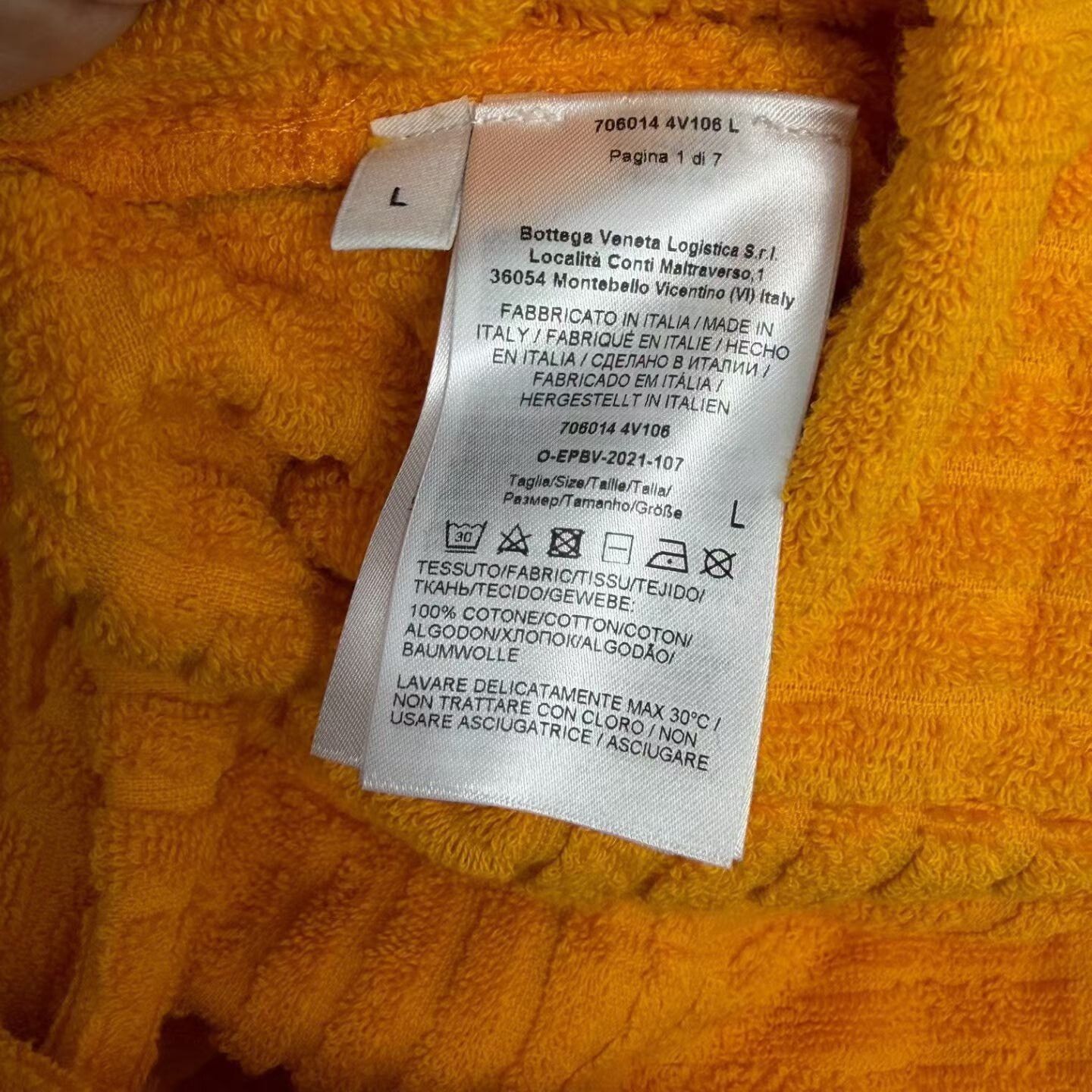 Japanese Brand Bottega Veneta Orange Logo Bathrobe L Size US L / EU 52-54 / 3 - 5 Thumbnail