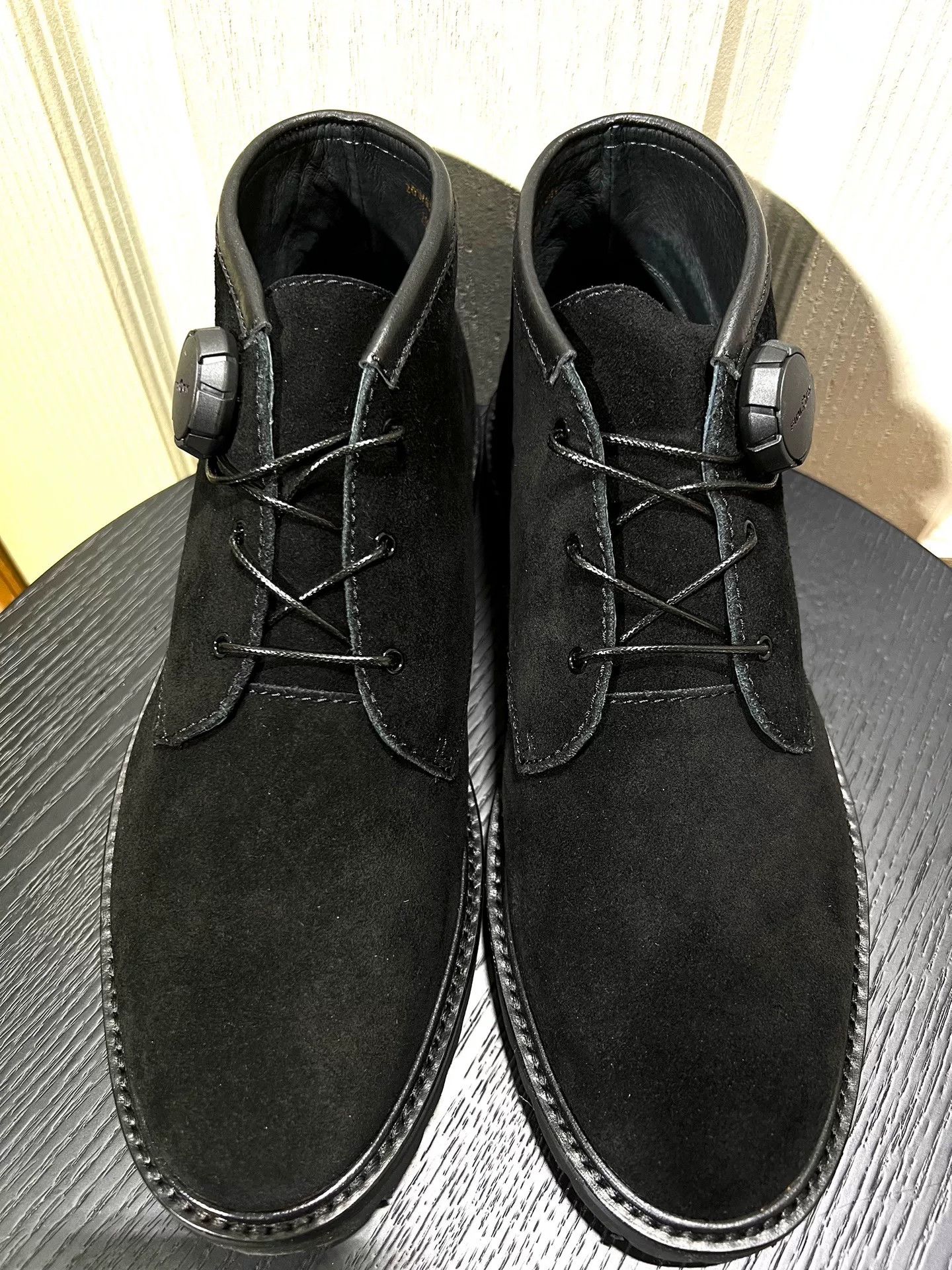 Japanese Brand Men's Suede Mid-Top Business Casual Shoes Size US 7 / EU 40 - 8 Thumbnail