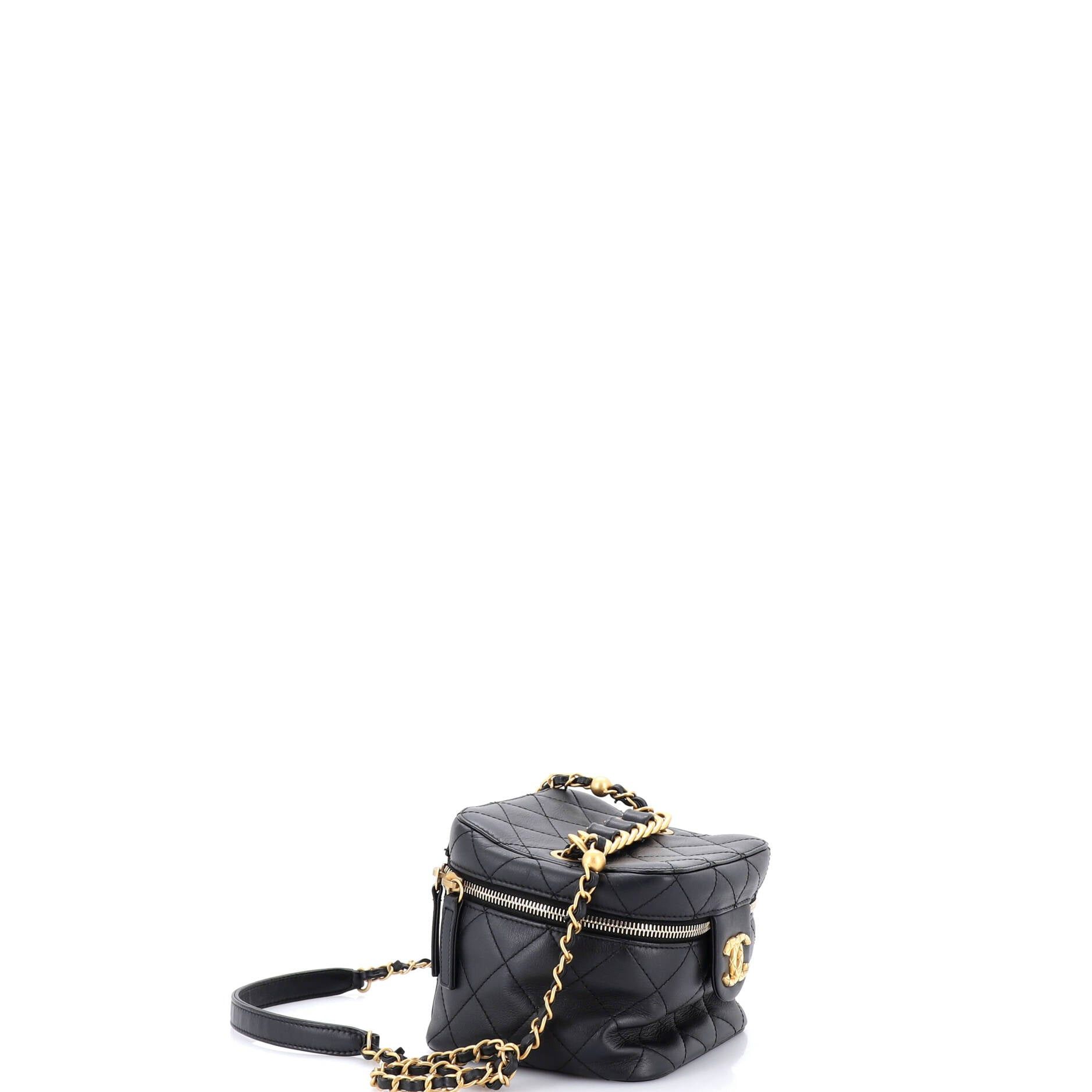 Chanel Chain Bar Vanity Case with Chain Size ONE SIZE - 2 Thumbnail