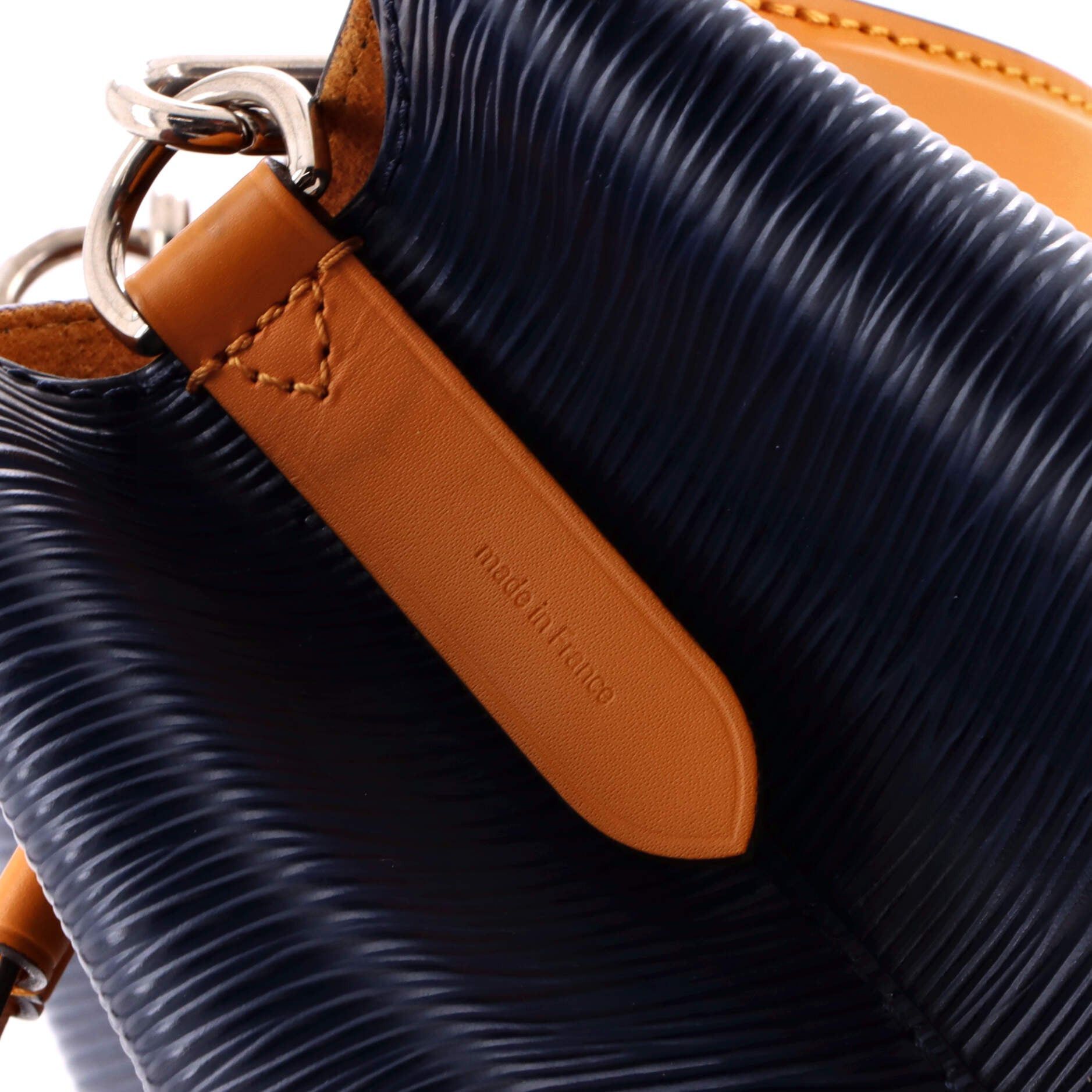 Louis Vuitton NeoNoe Handbag Size ONE SIZE - 8 Thumbnail