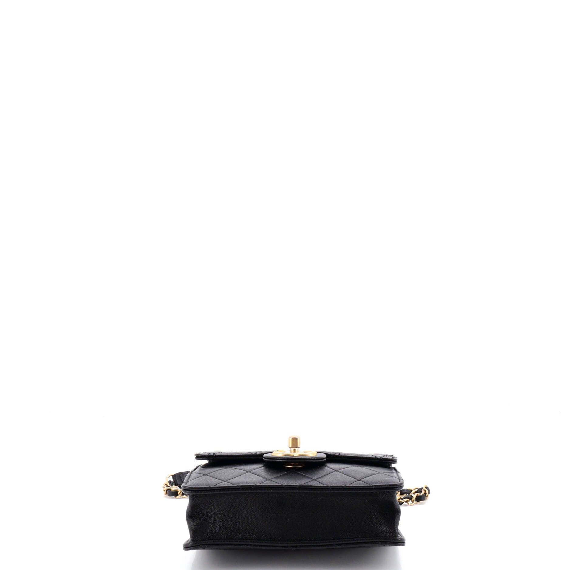 Chanel Chic Pearls Flap Bag Size ONE SIZE - 4 Thumbnail