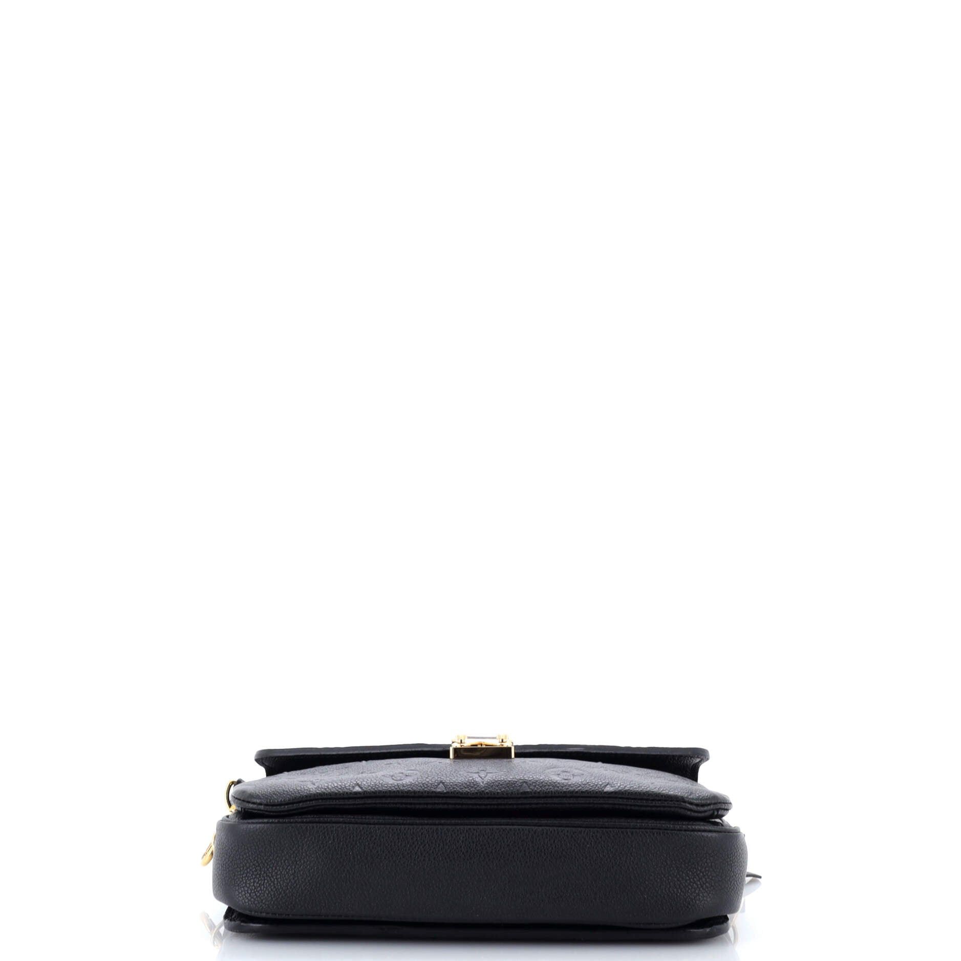 Louis Vuitton Pochette Metis Size ONE SIZE - 4 Thumbnail