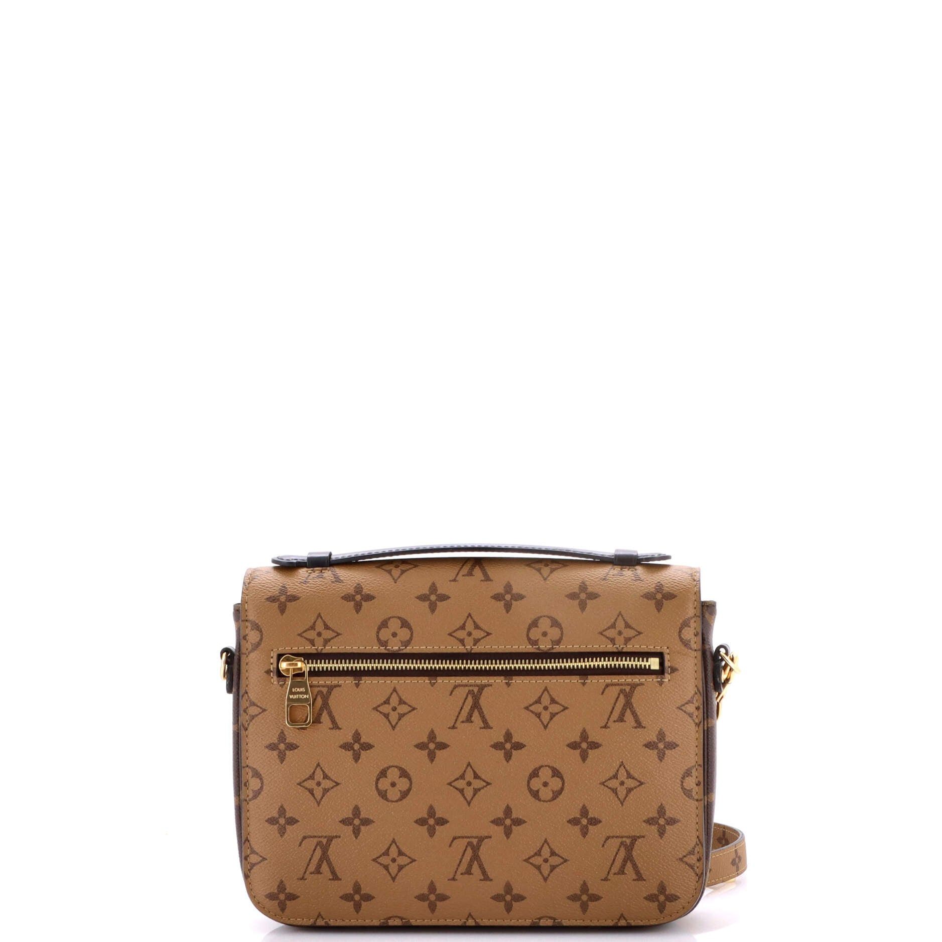Louis Vuitton Pochette Metis Size ONE SIZE - 3 Thumbnail