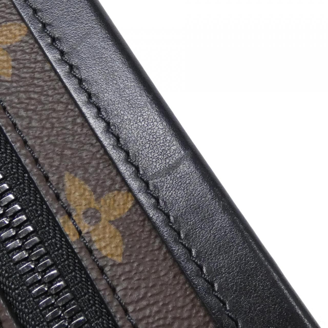 Louis Vuitton Louis Vuitton Louis Vuitton Monogram Taftage Shoulder Bag Textile Shoulder Bag M45079 DUTY FREE for USA Size ONE SIZE - 3 Thumbnail