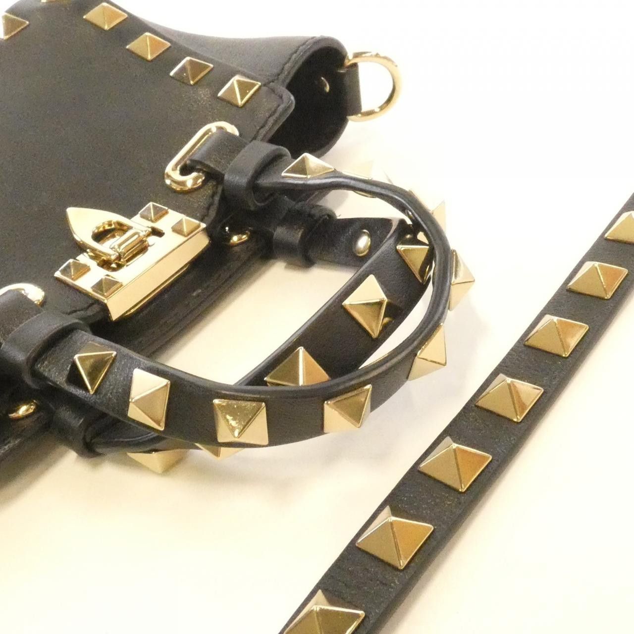 Valentino Valentino Valentino Garavani 1Y2P0Y28BOL Calf Bag Leather Crossbody Bag 1Y2P0Y28BOL DUTY FREE for USA Size ONE SIZE - 6 Thumbnail