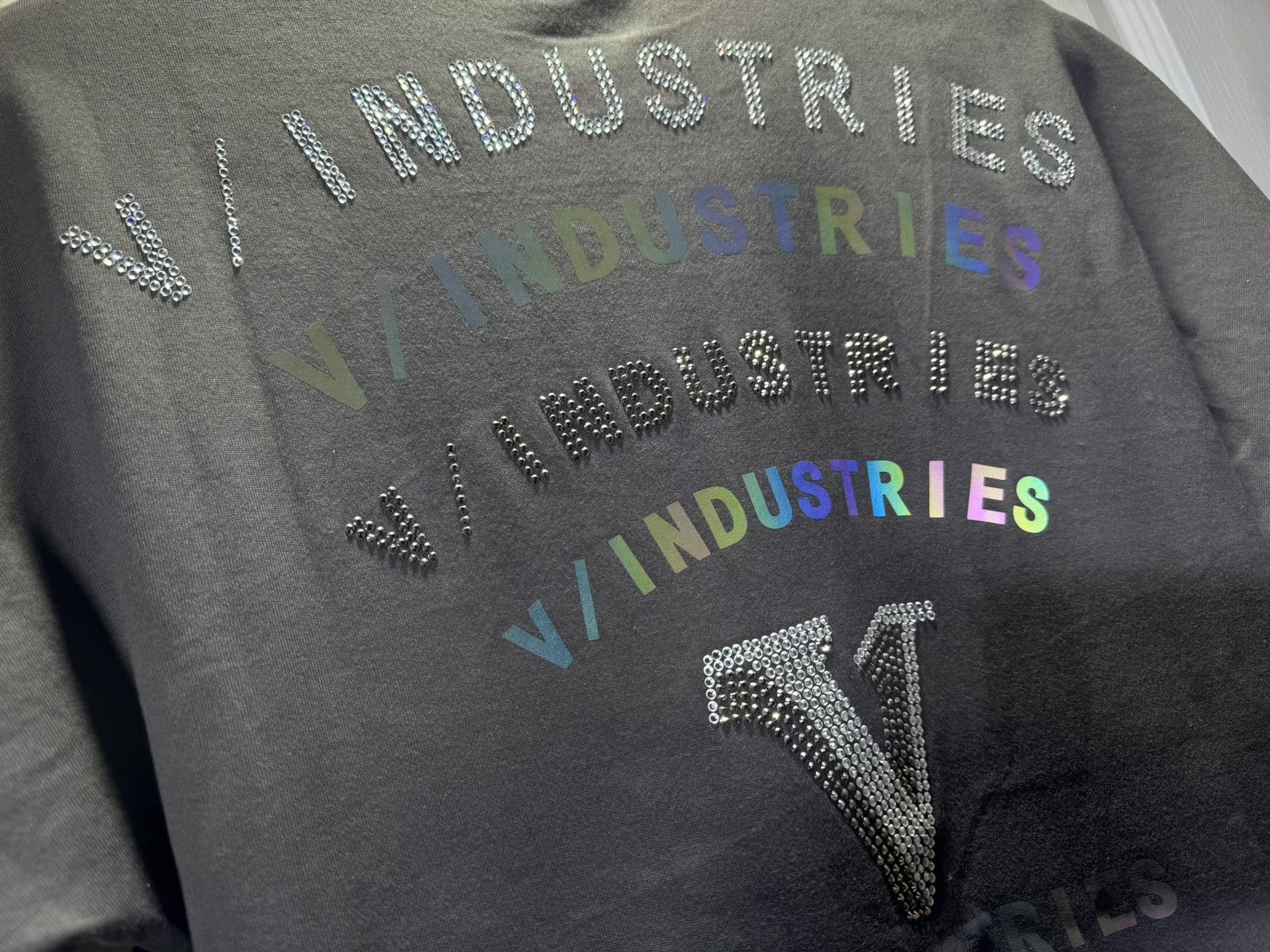 Japanese Brand V/INDUSTRIES Men's Summer Short-sleeve T-shirt Size US M / EU 48-50 / 2 - 6 Thumbnail