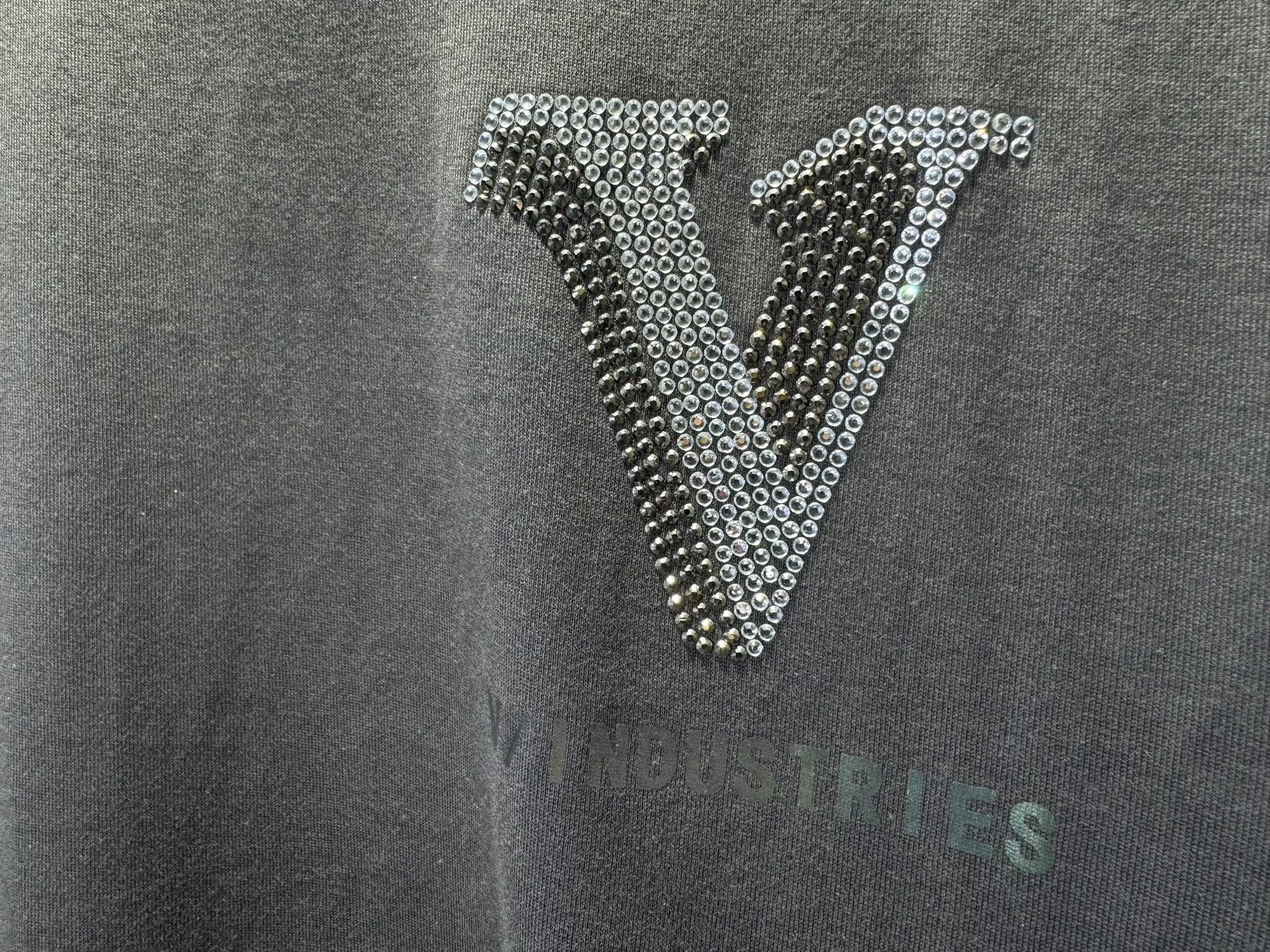 Japanese Brand V/INDUSTRIES Men's Summer Short-sleeve T-shirt Size US M / EU 48-50 / 2 - 4 Thumbnail