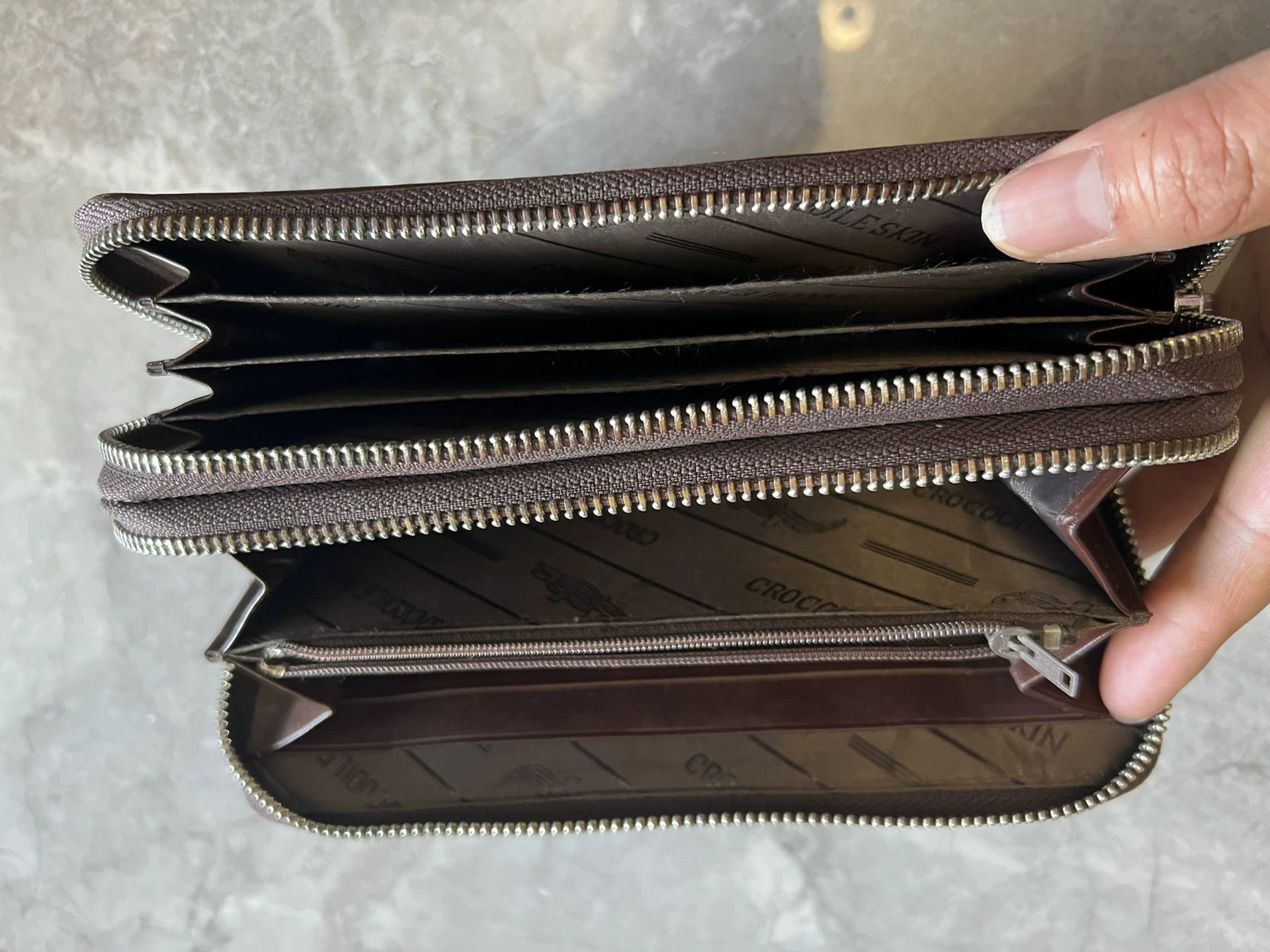 Japanese Brand Custom Crocodile Leather Clutch Size ONE SIZE - 6 Thumbnail