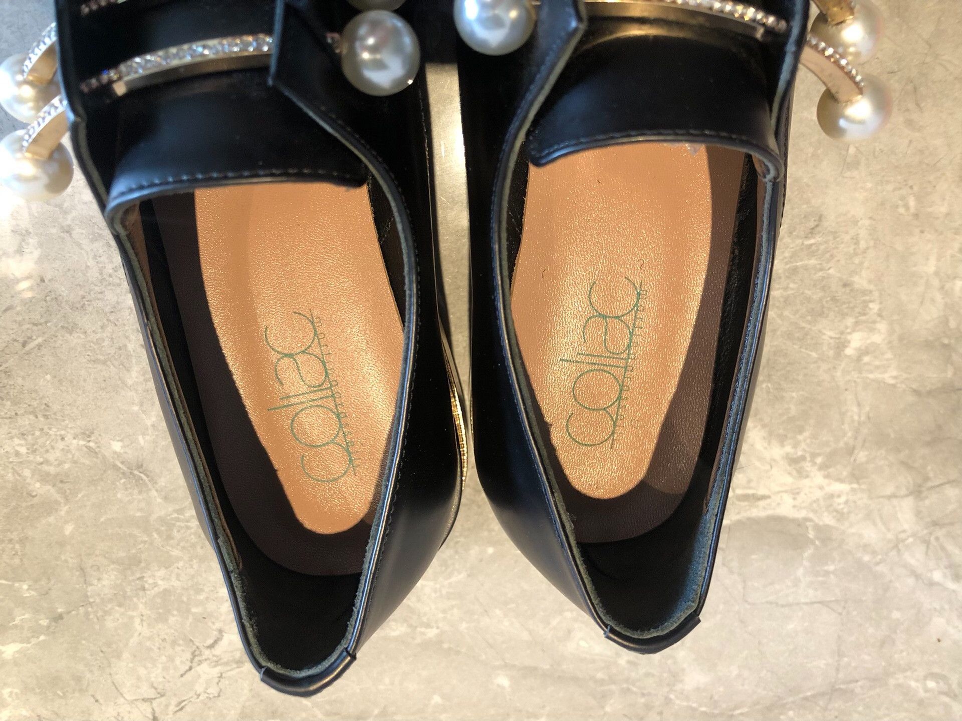 Japanese Brand Coliac Pearl-Embellished Shoes Size US 6 / IT 36 - 7 Thumbnail