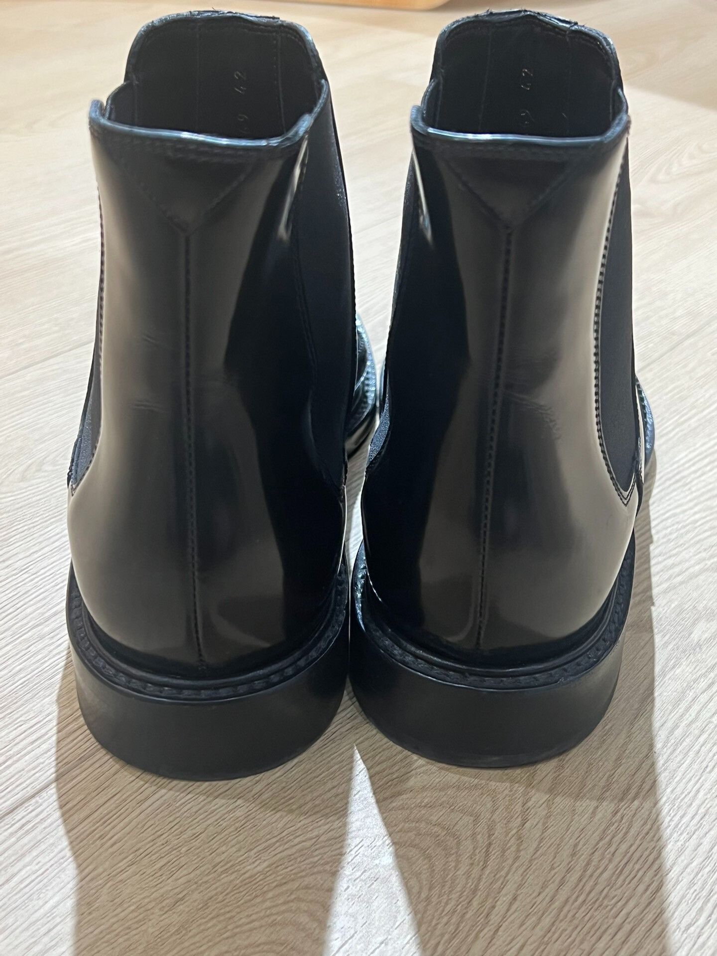 Saint Laurent Paris Saint Laurent Carved Chelsea Boots Size US 9 / EU 42 - 5 Thumbnail