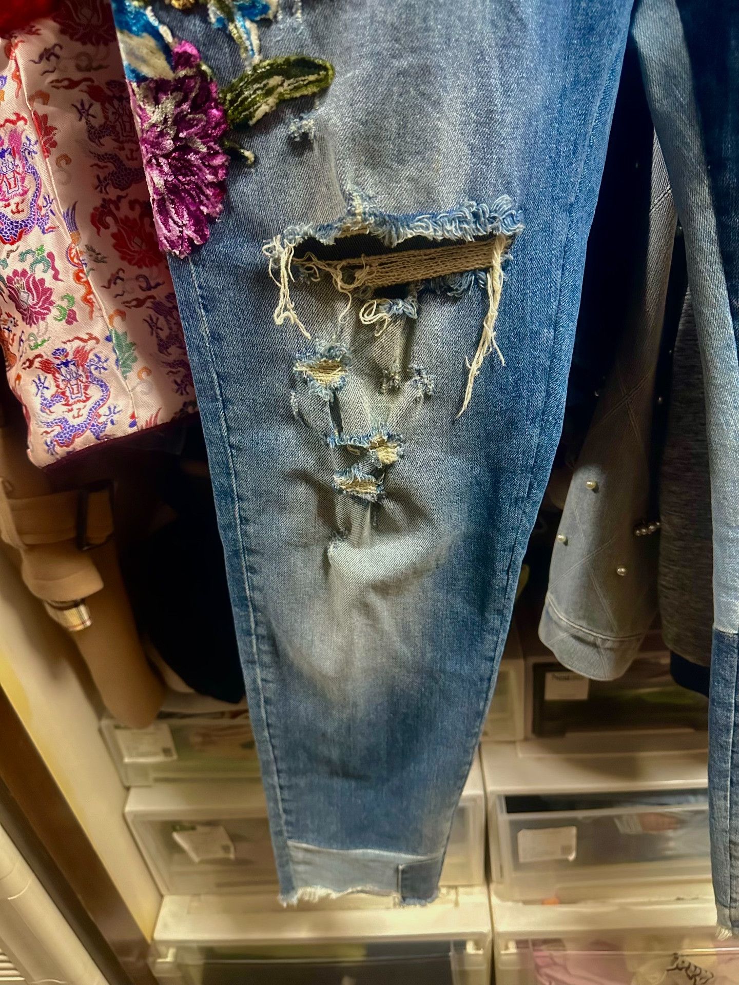 Dolce & Gabbana Dolce & Gabbana Limited Angel Flower Jeans Size US 36 / EU 52 - 4 Thumbnail