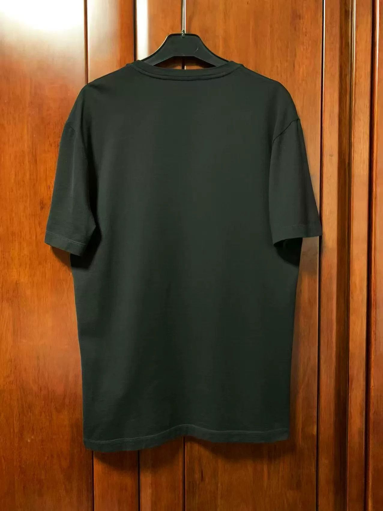 Japanese Brand Versace Men's Medusa Embroidered T-shirt Size US M / EU 48-50 / 2 - 2 Thumbnail