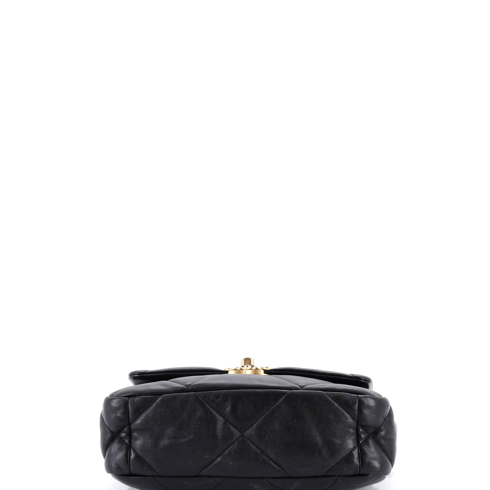 Chanel 19 Flap Bag Size ONE SIZE - 4 Thumbnail