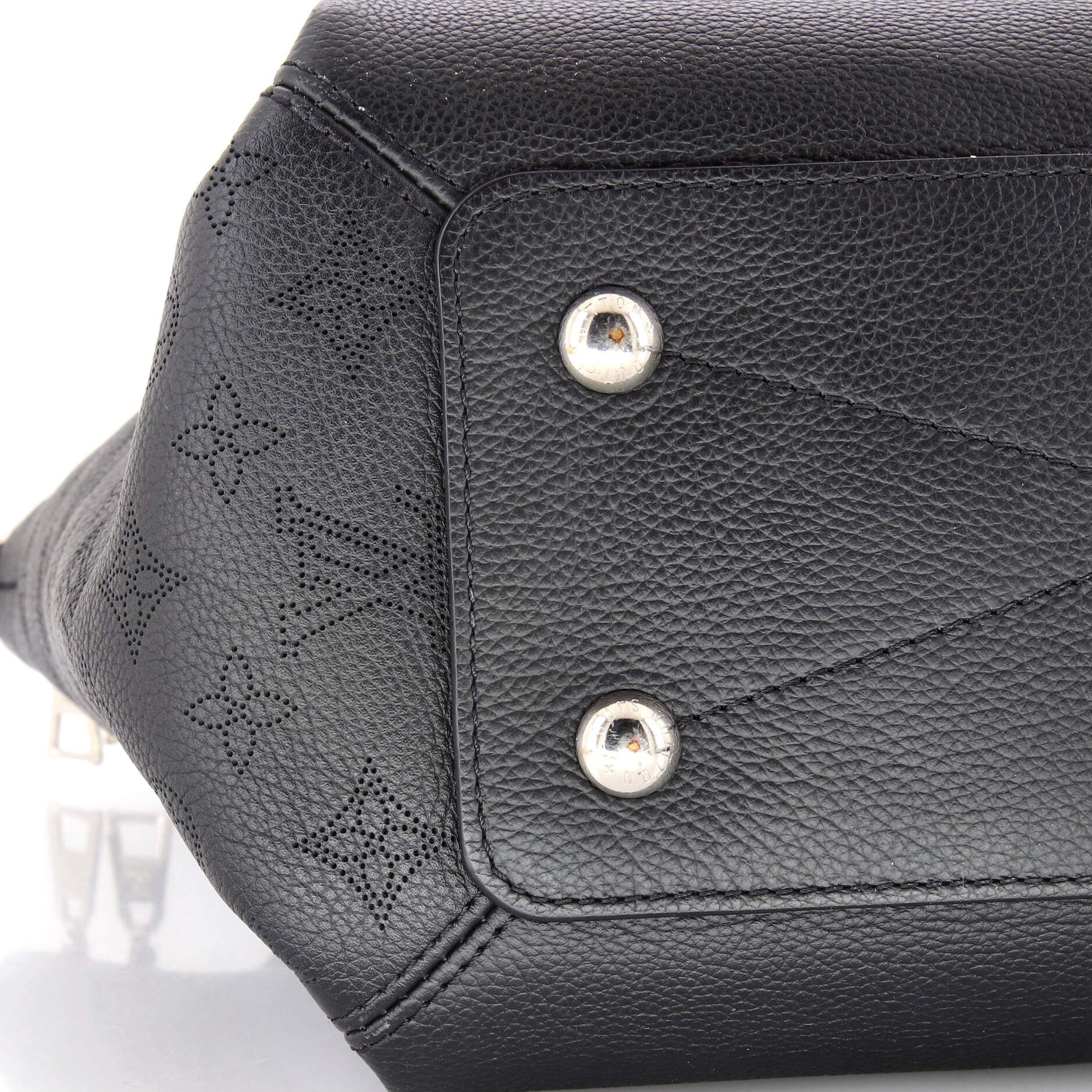 Louis Vuitton Haumea Handbag Size ONE SIZE - 7 Thumbnail
