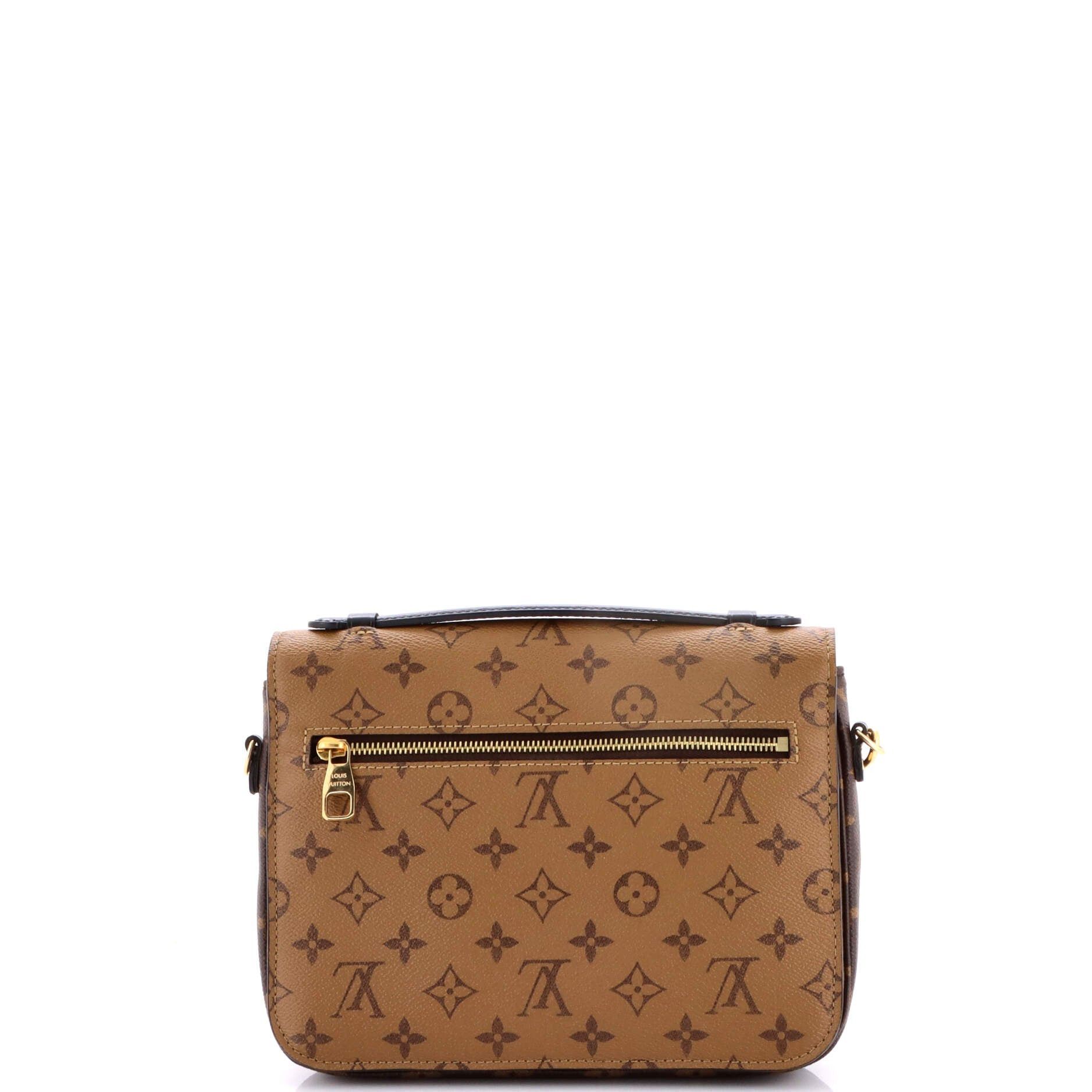 Louis Vuitton Pochette Metis Size ONE SIZE - 3 Thumbnail