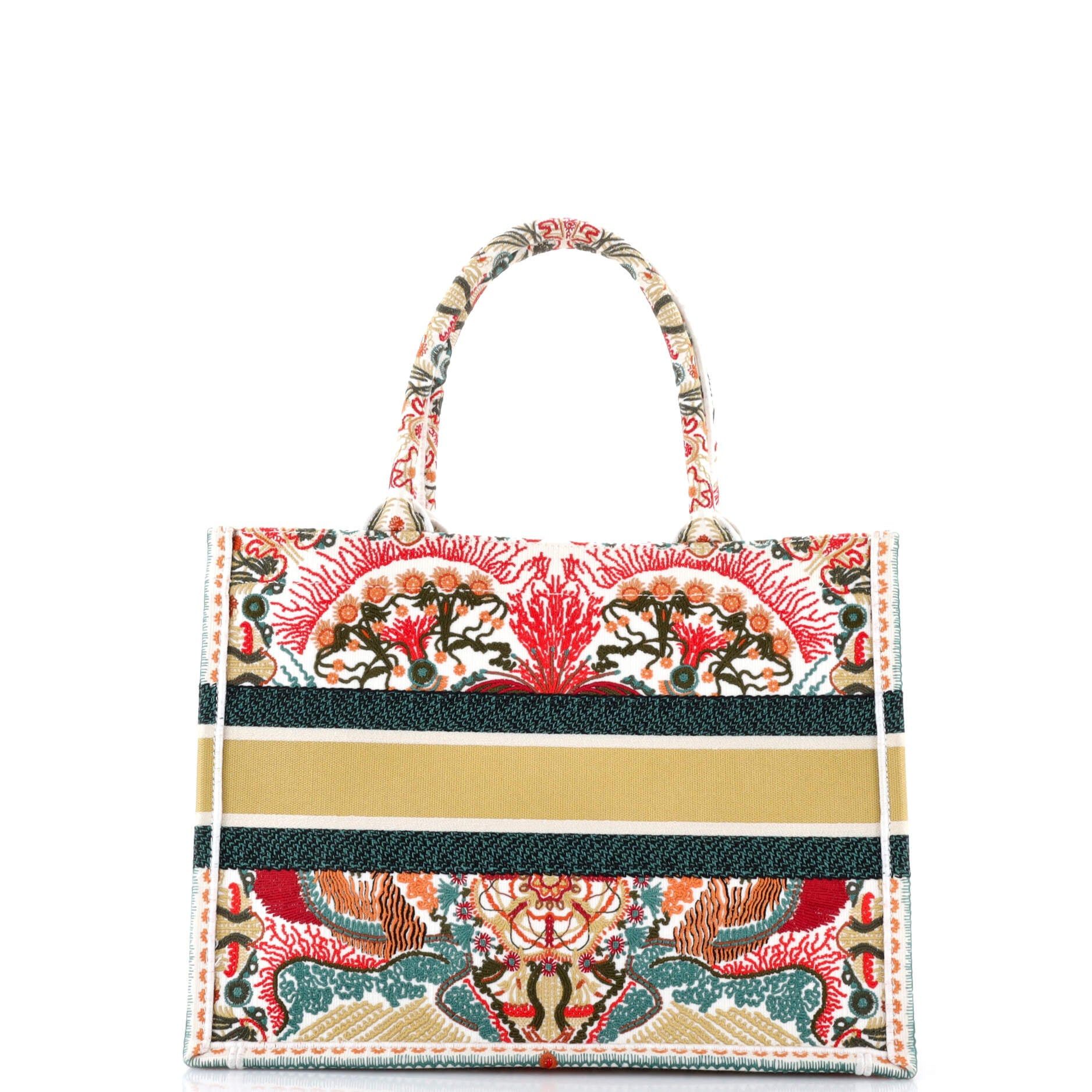 Dior Book Tote Size ONE SIZE - 3 Thumbnail